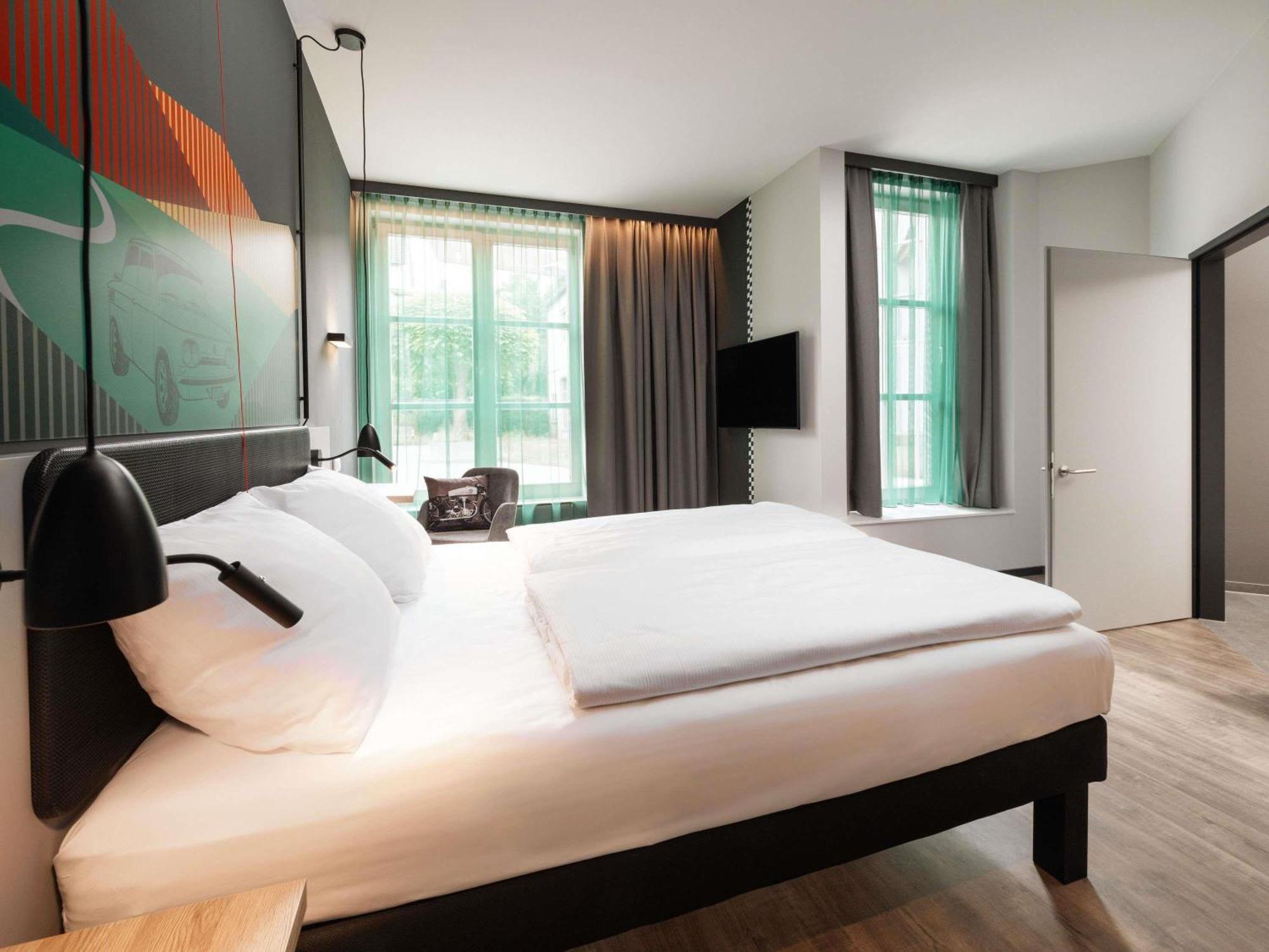 Standard Double Room Mobility Accessible