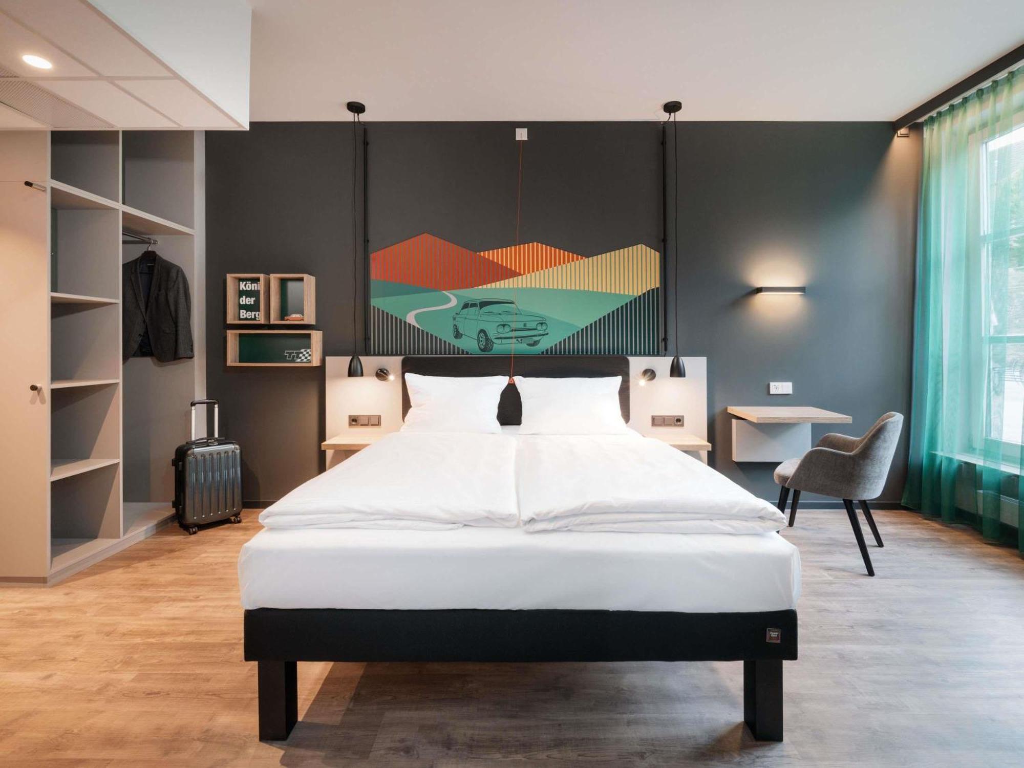 Standard Double Room Mobility Accessible
