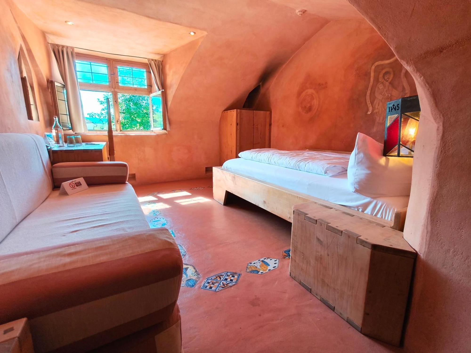 Double Room French Bed