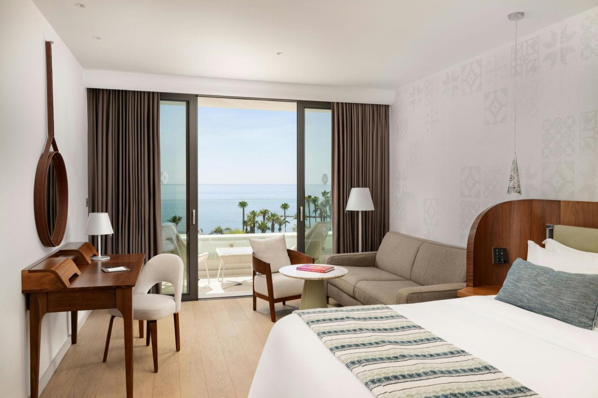 Deluxe Sea View Larger Guest room 1 King Sofa bed