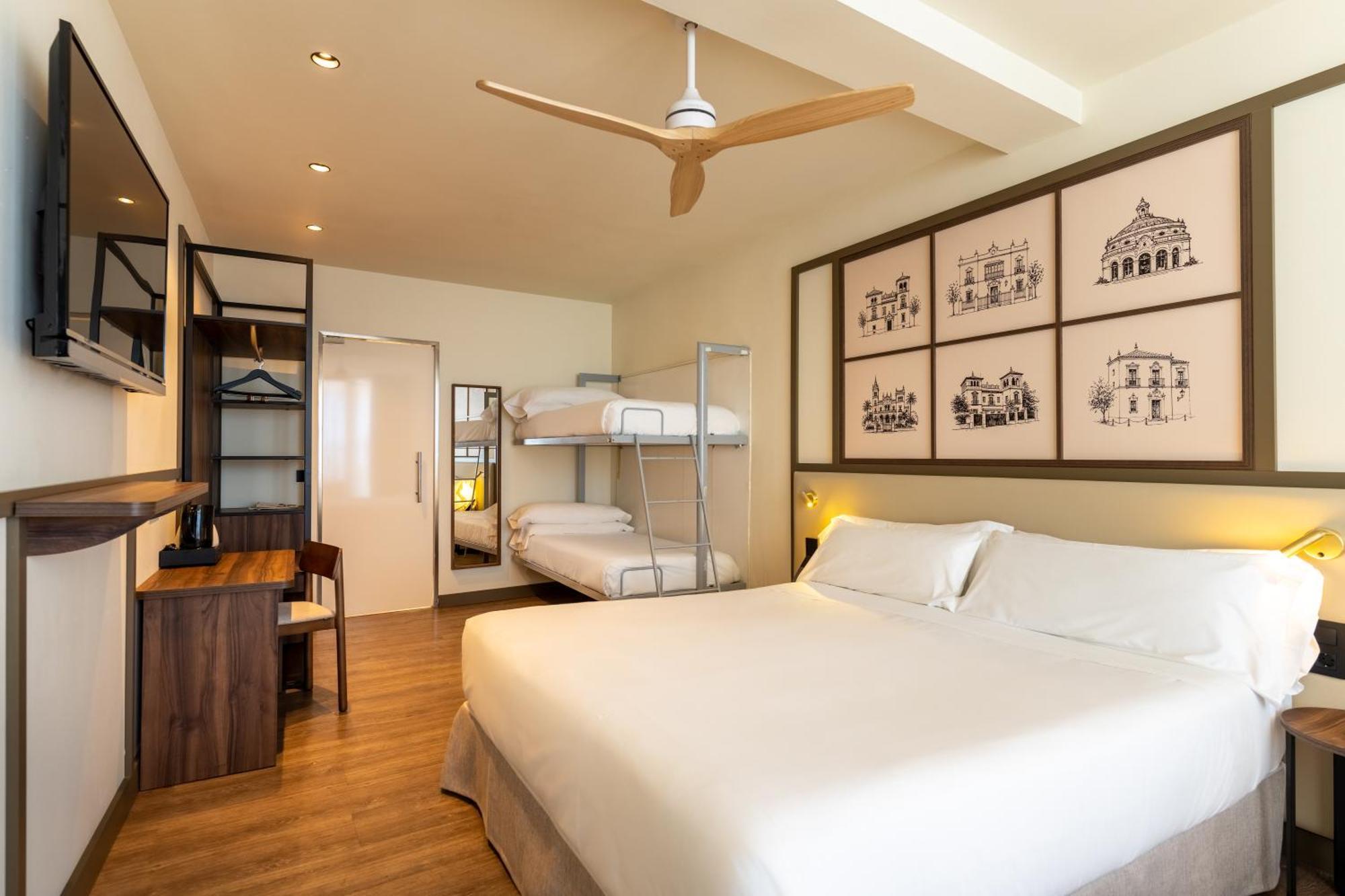 Quadruple Room with Balcony