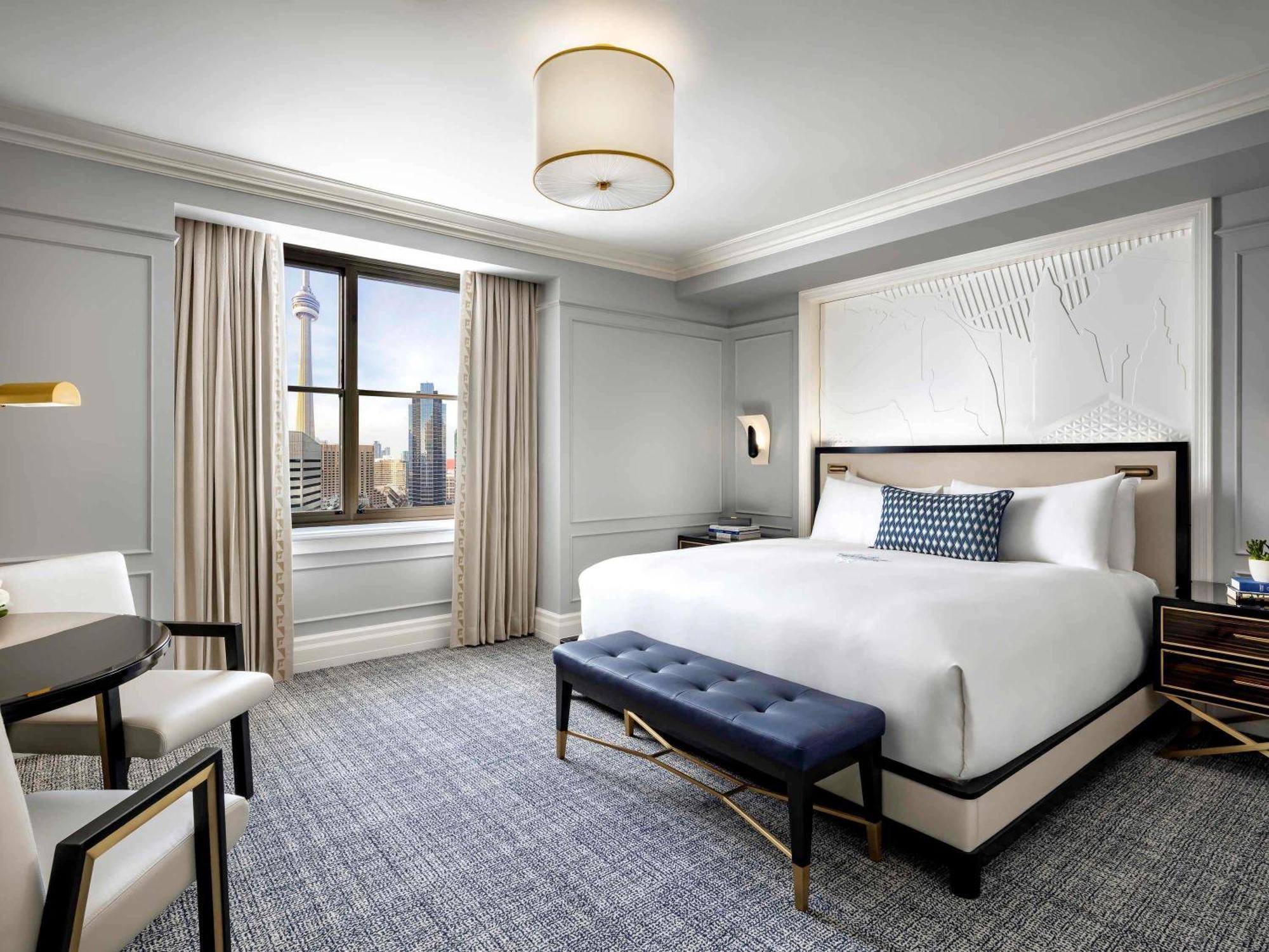 Fairmont Gold King Room