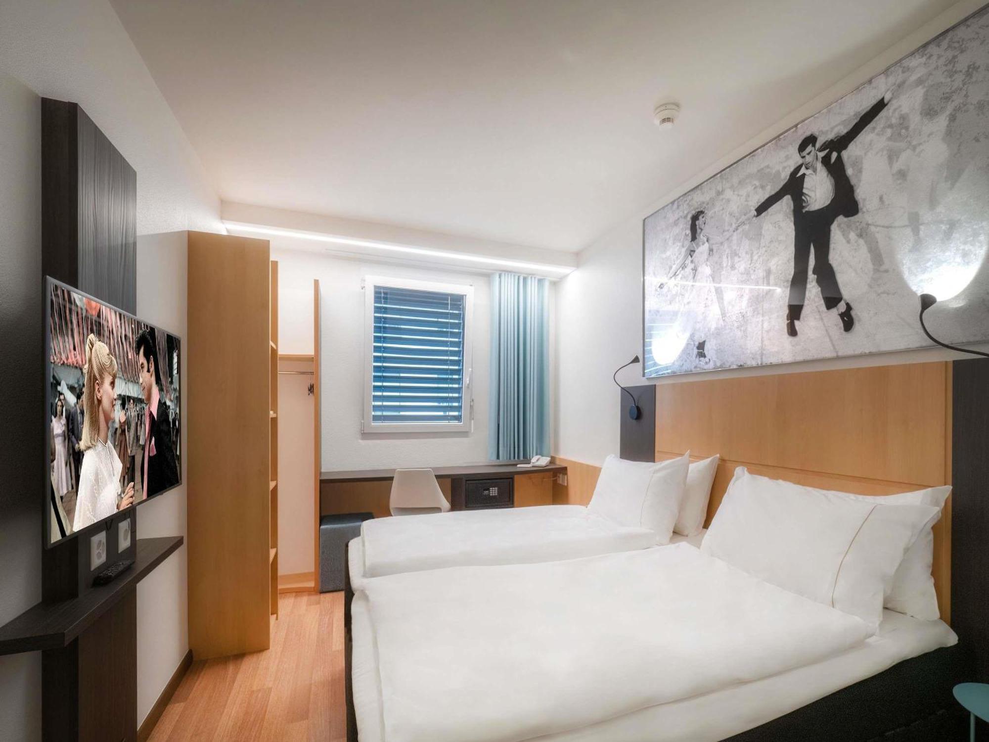 Cinema Twin Room