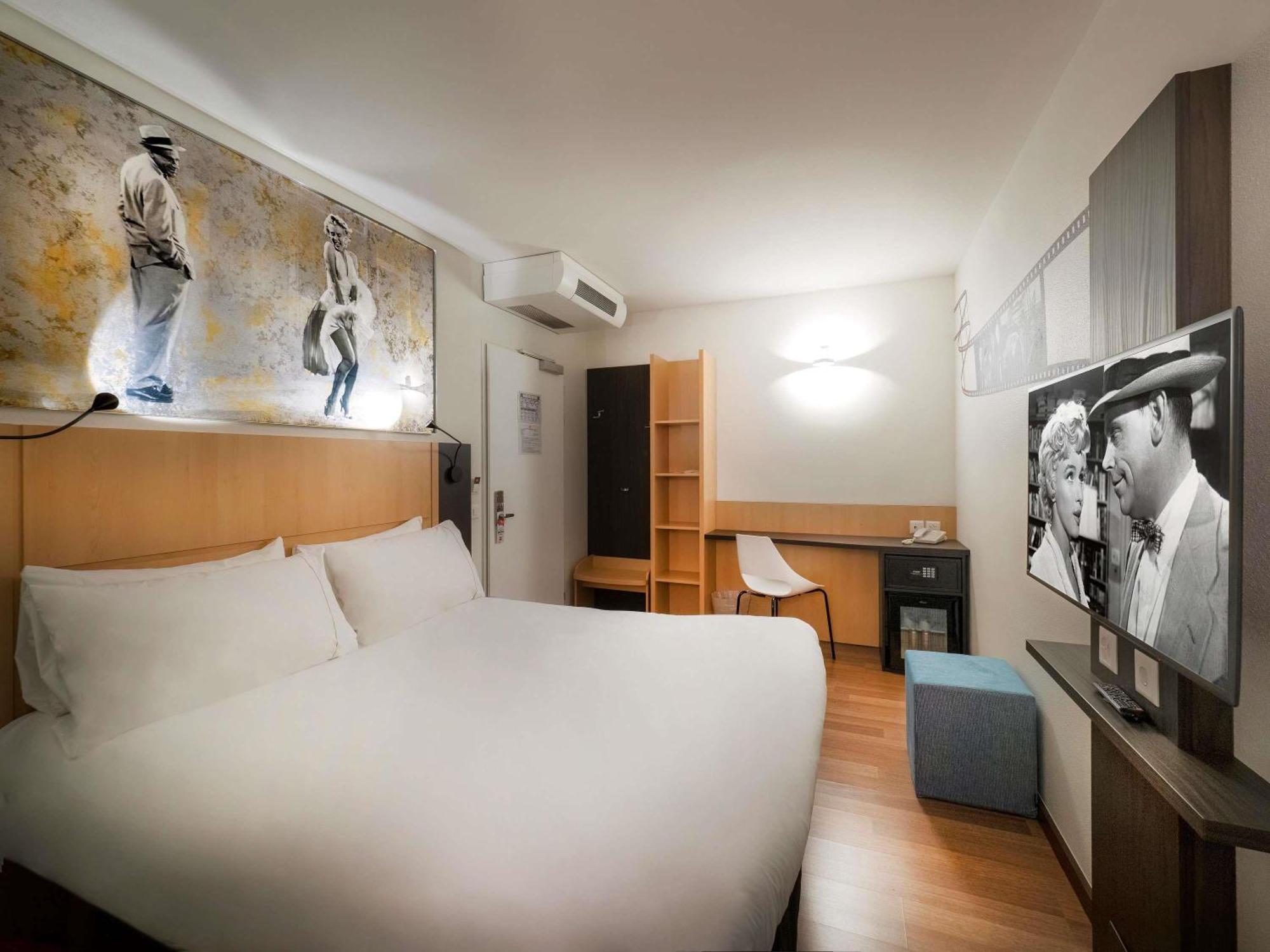 Cinema Double Room