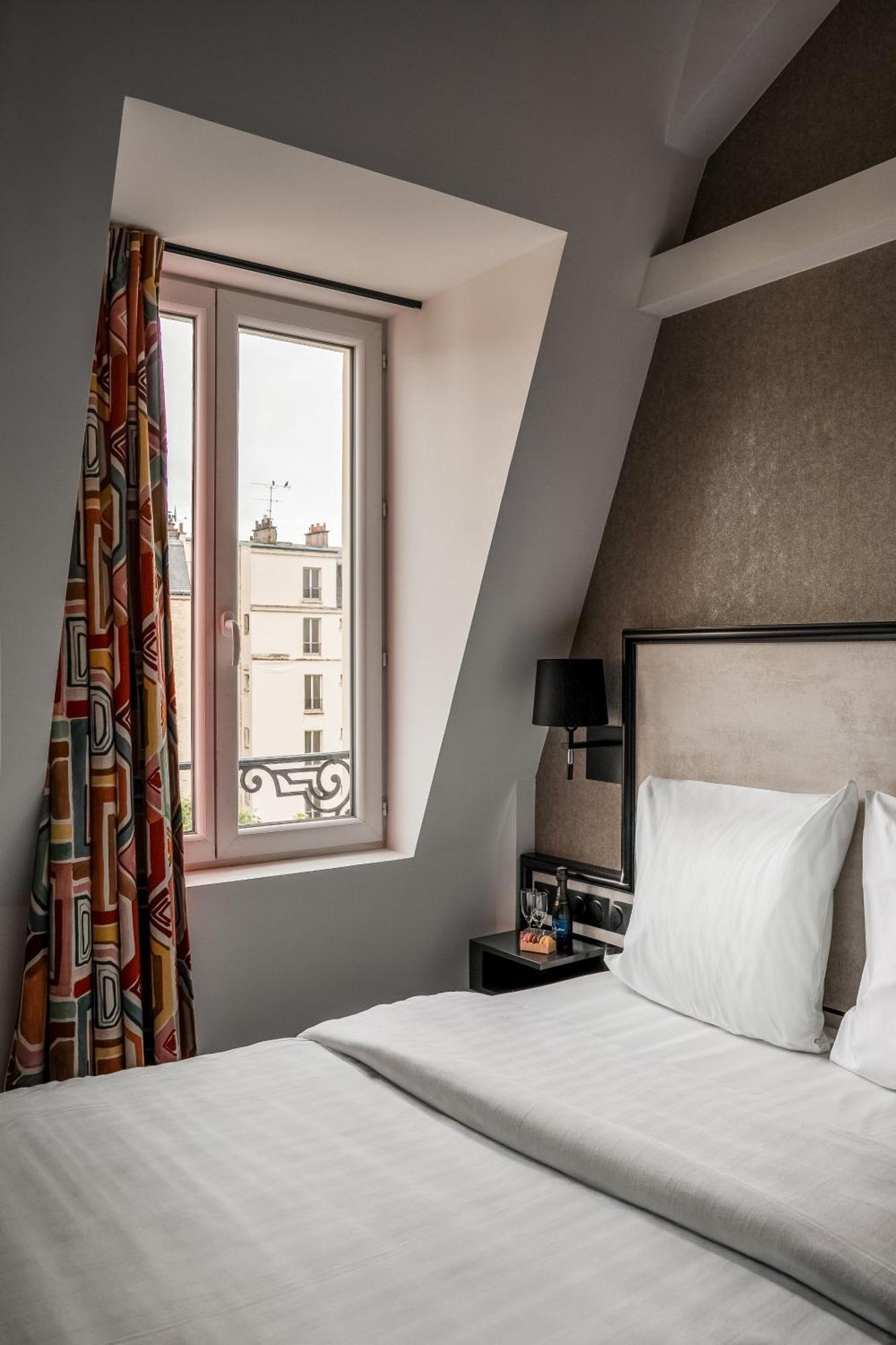 Double Essential Parisian roofs