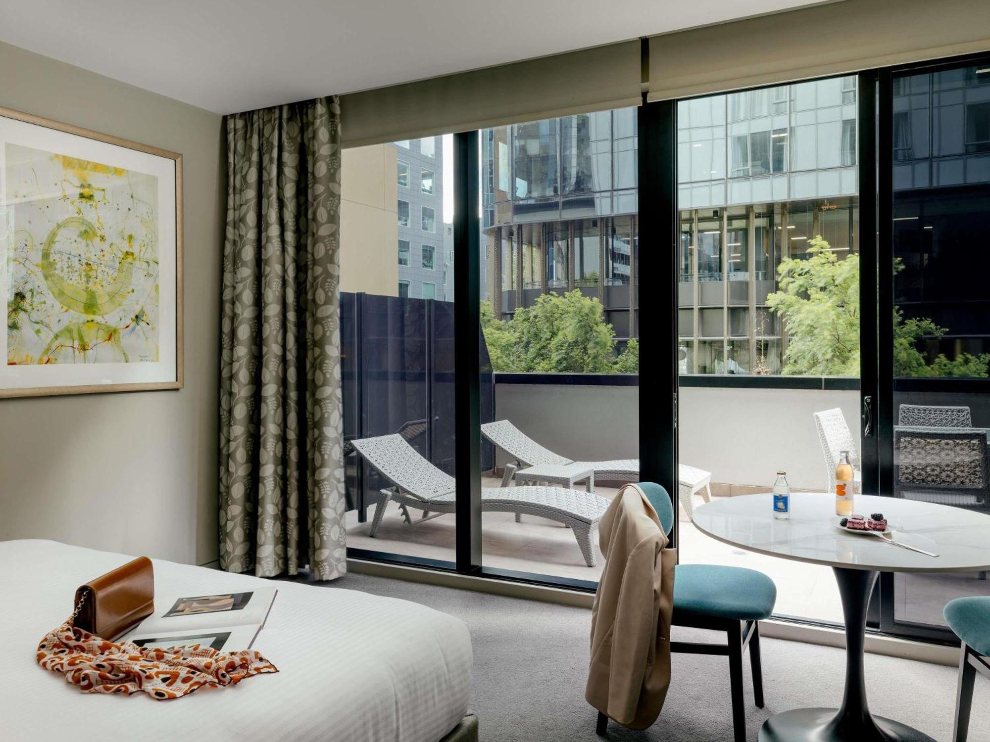 Studio Suite Balcony