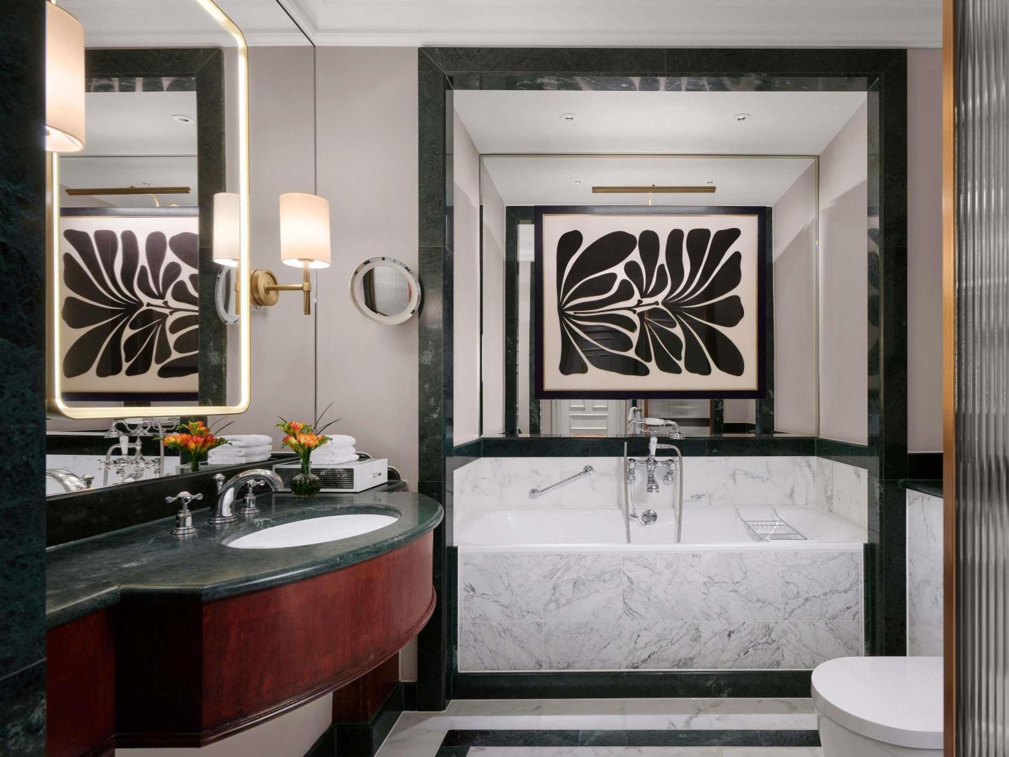 Junior Suite Room