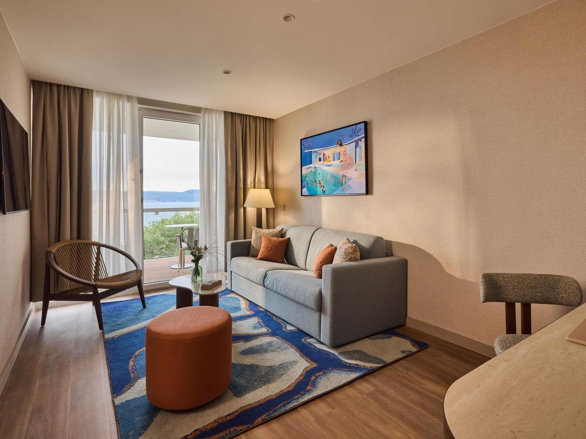 Junior Suite Room