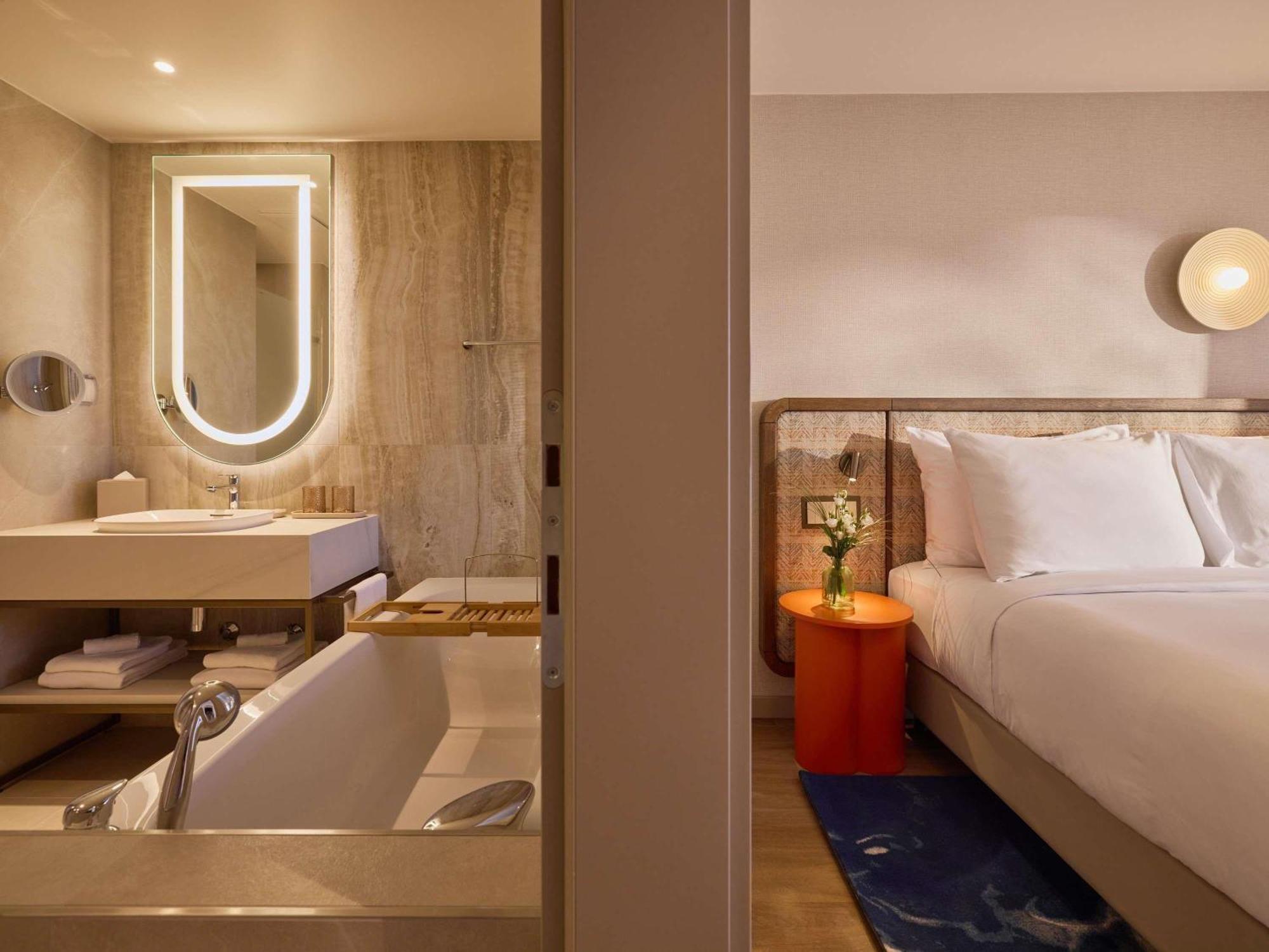 Junior Suite Room