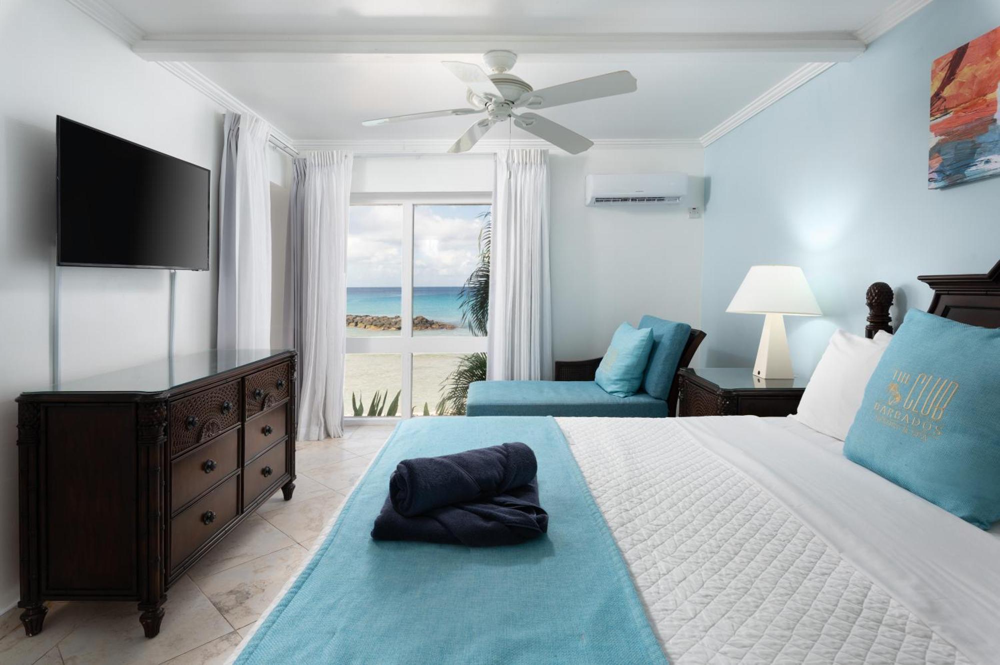 One-Bedroom Ocean Front Suite