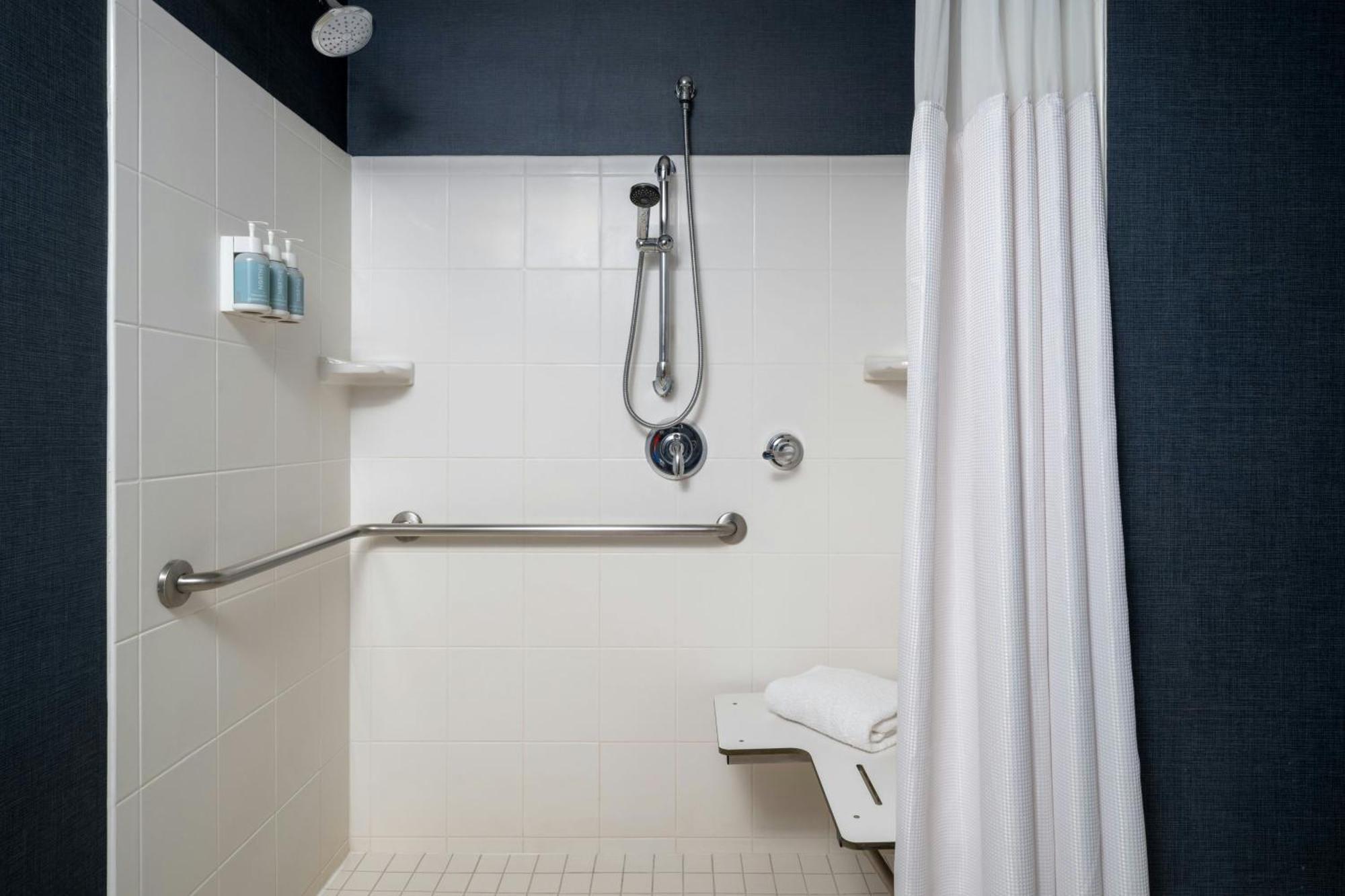 2 Bedroom Suite