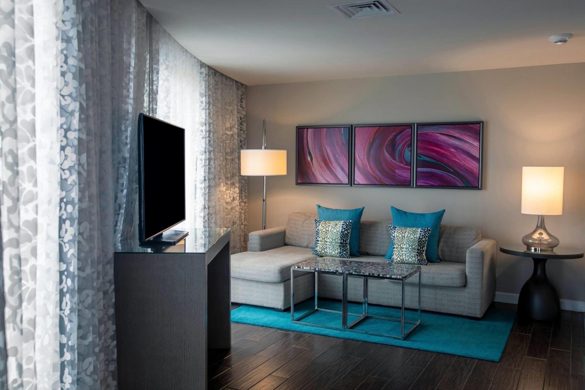Grand Suite Intracoastal View Non-Smoking