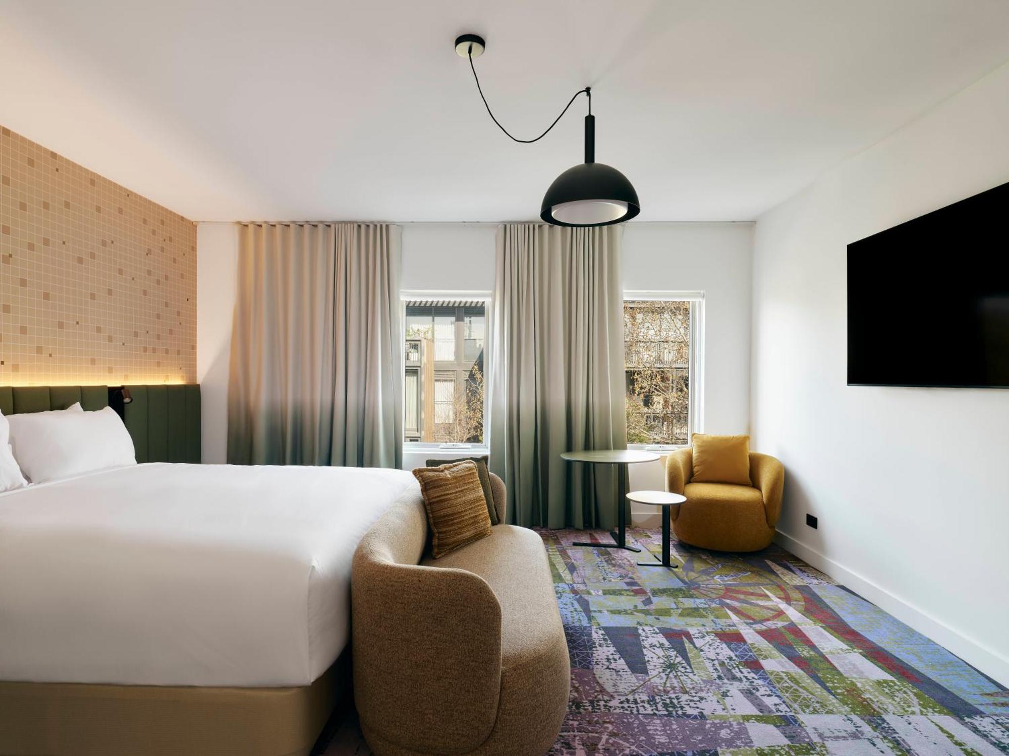 Superior King Room
