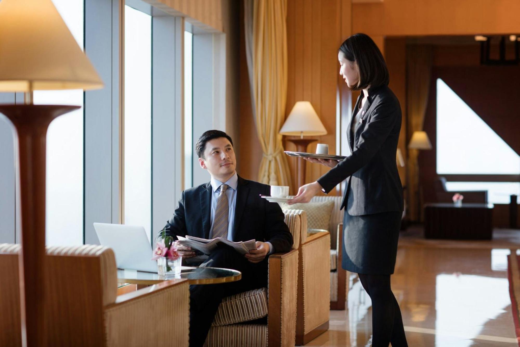 Executive Level King Room Skyline View