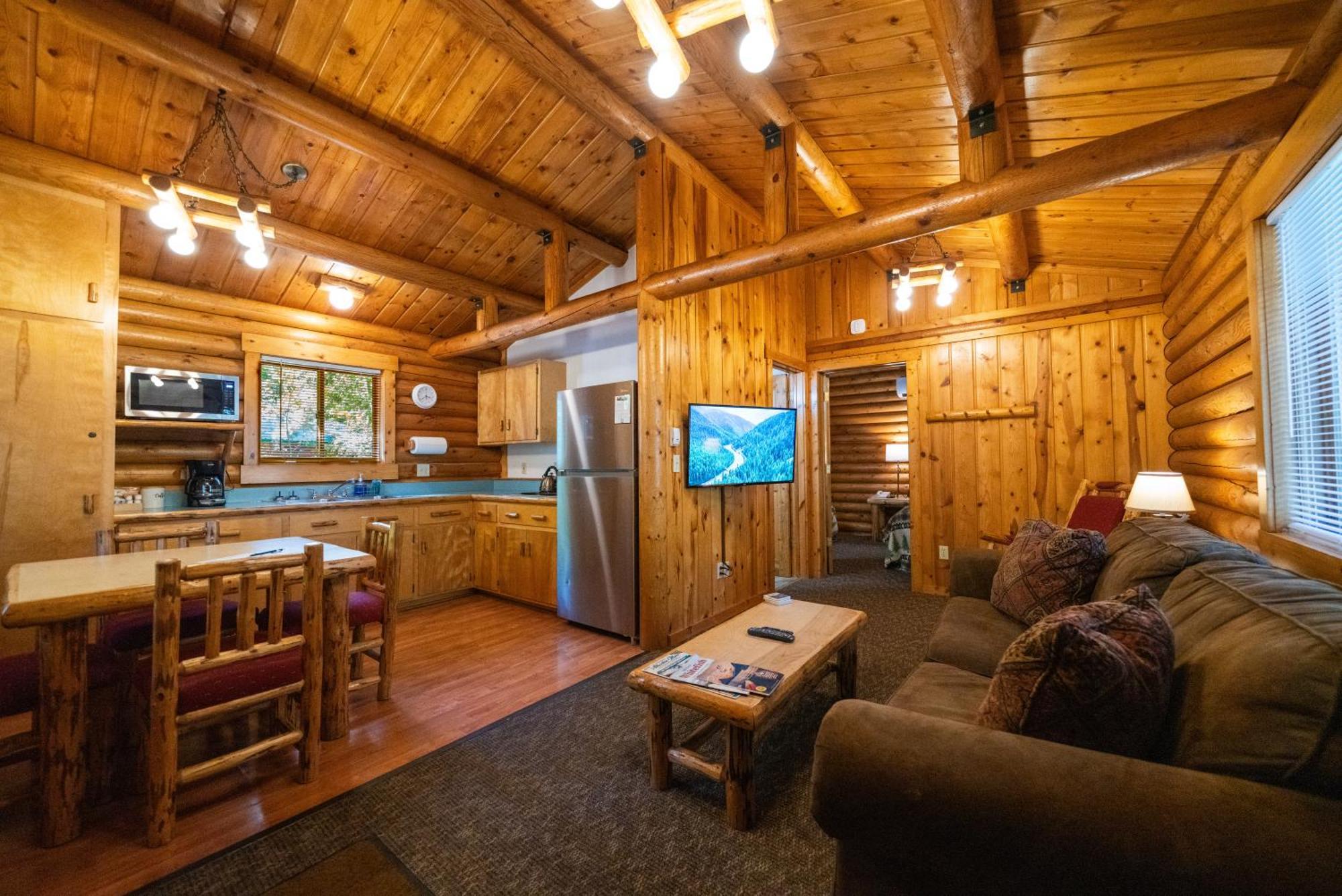Ponderosa Cabin non-pet friendly