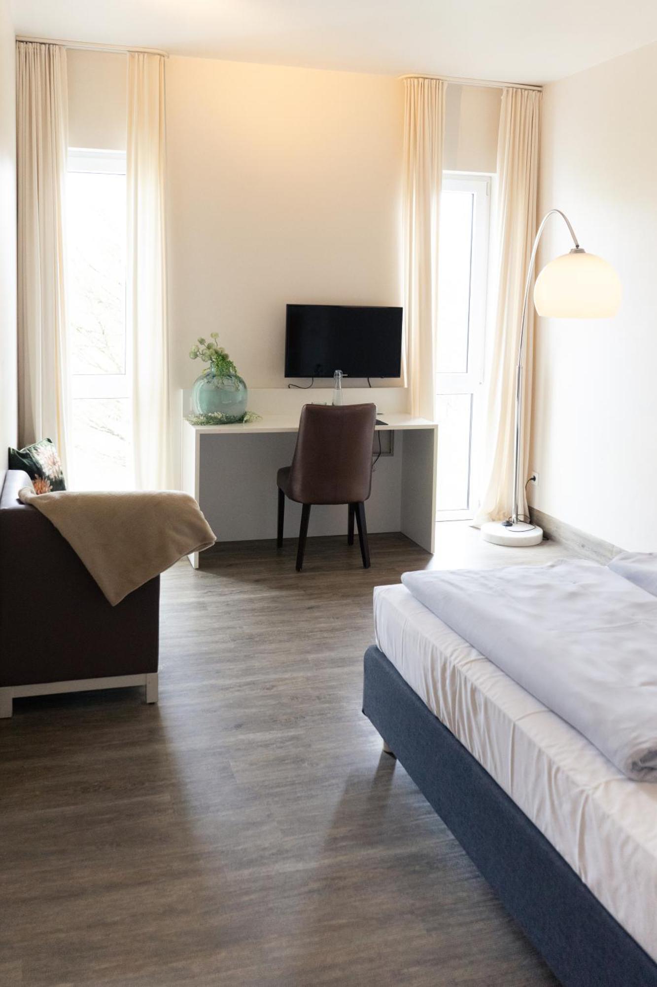 French Single Room