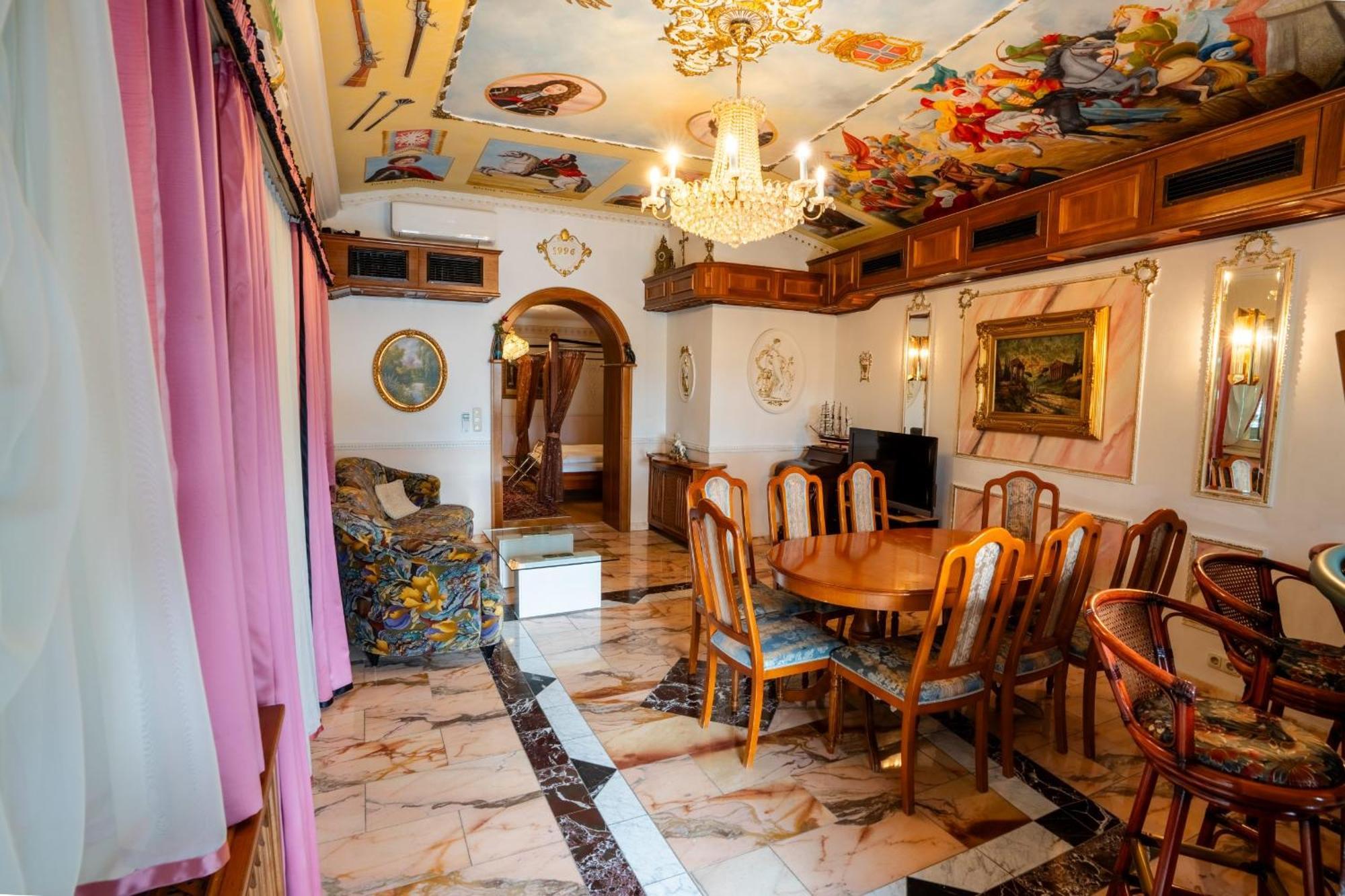 Standard Suite