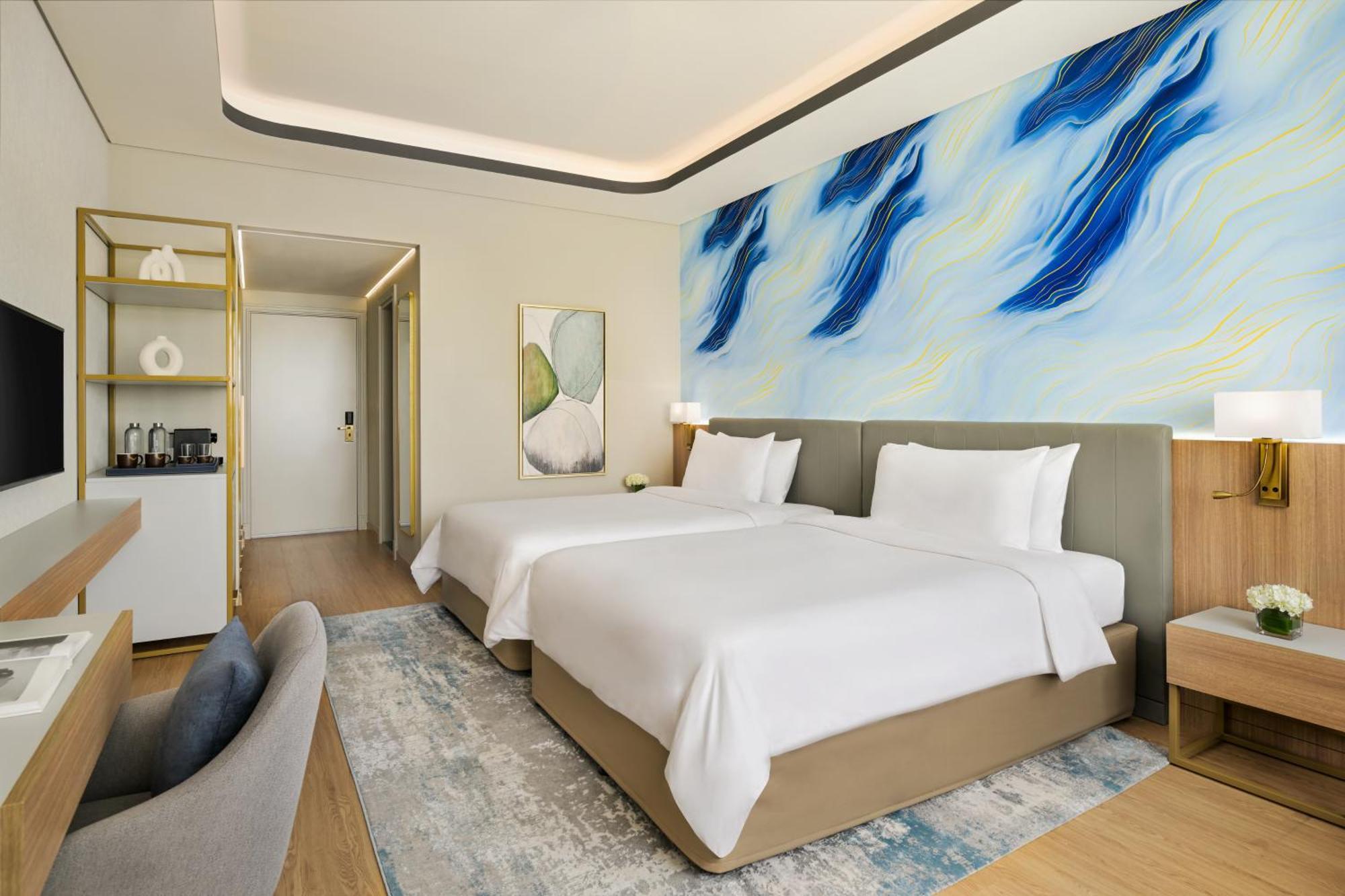 Deluxe Room Twin Beds Daily Shuttle to DCC Mall Al Mamzar Beach