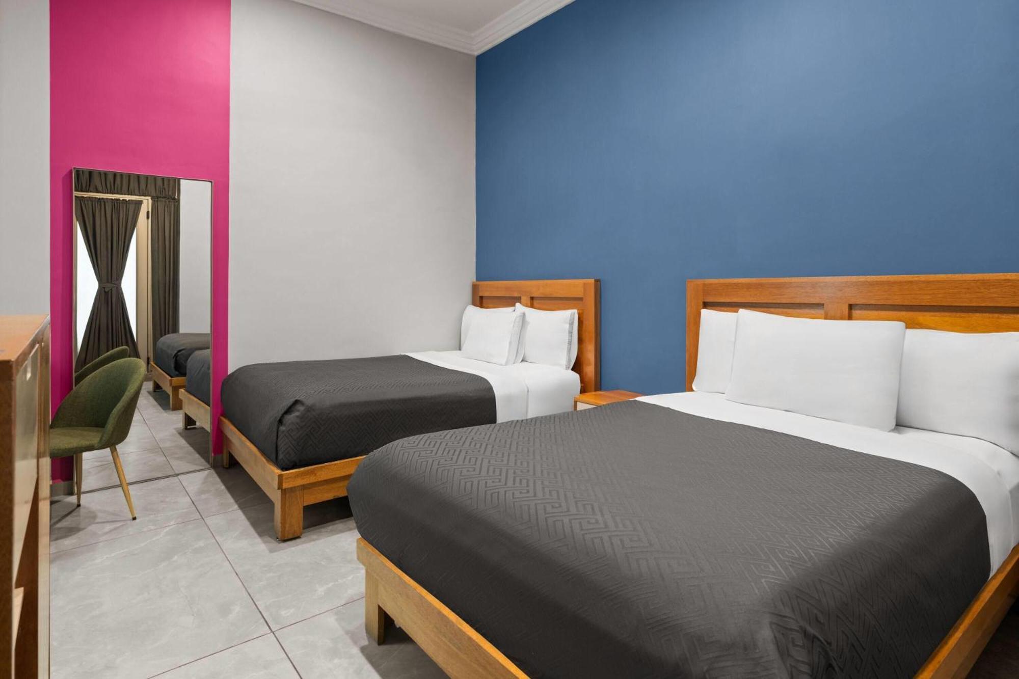 Family Suite Two Double Beds Non-Smoking