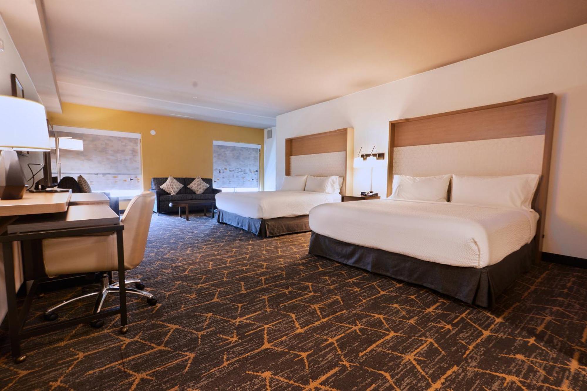 Standard King Room Two King Beds