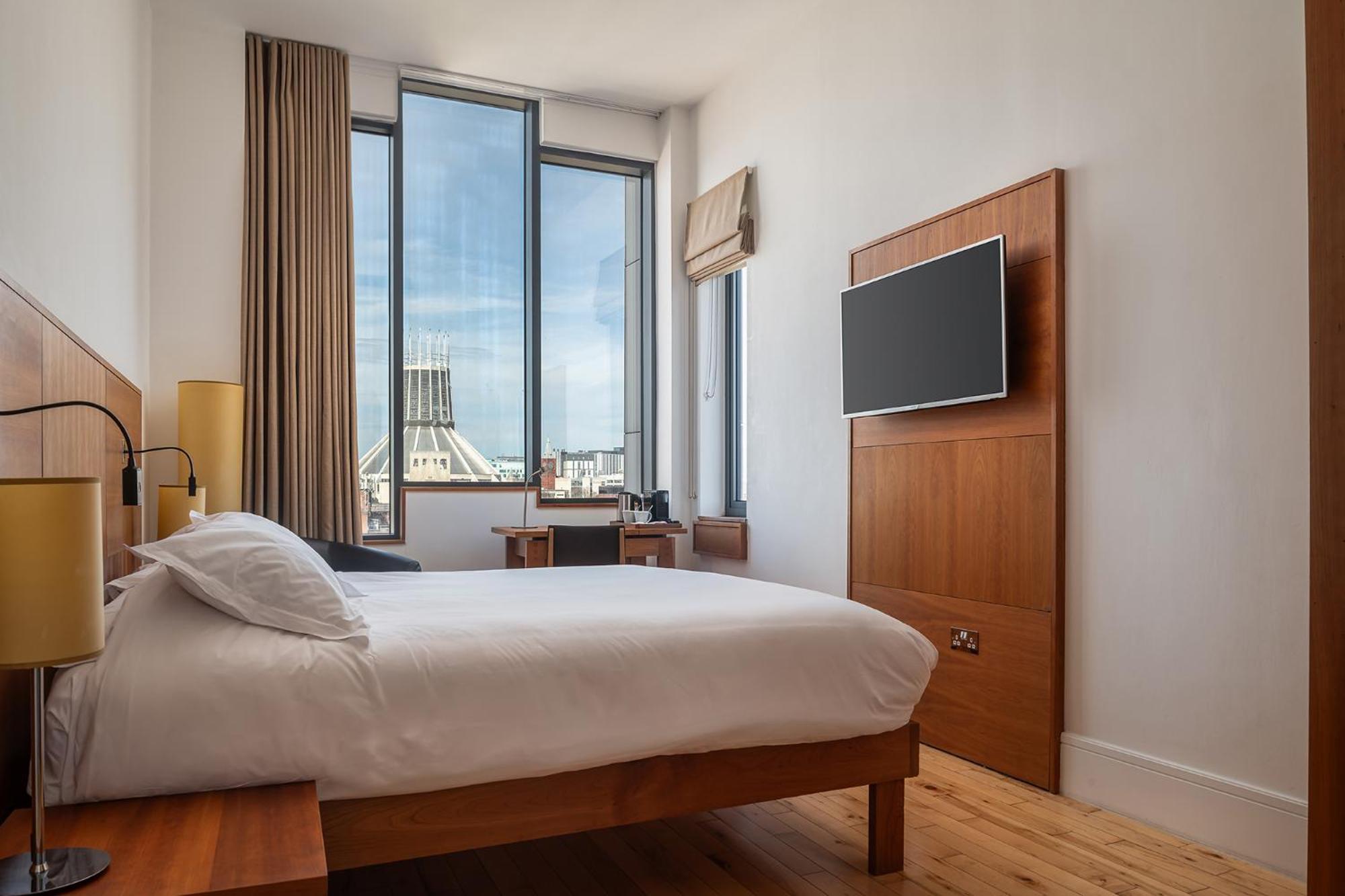 Deluxe King Room