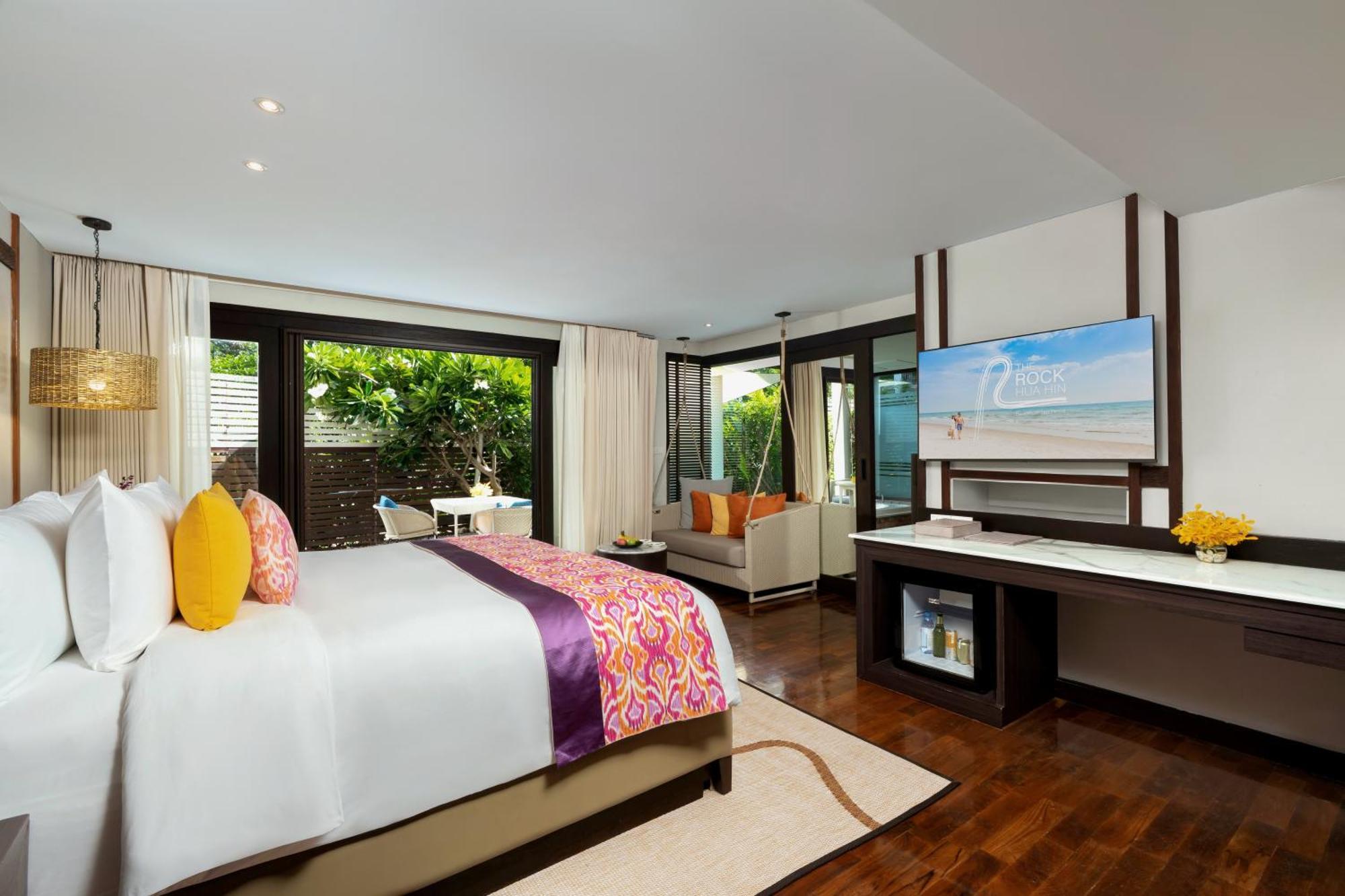 Zen Plus Jacuzzi Pool Terrace