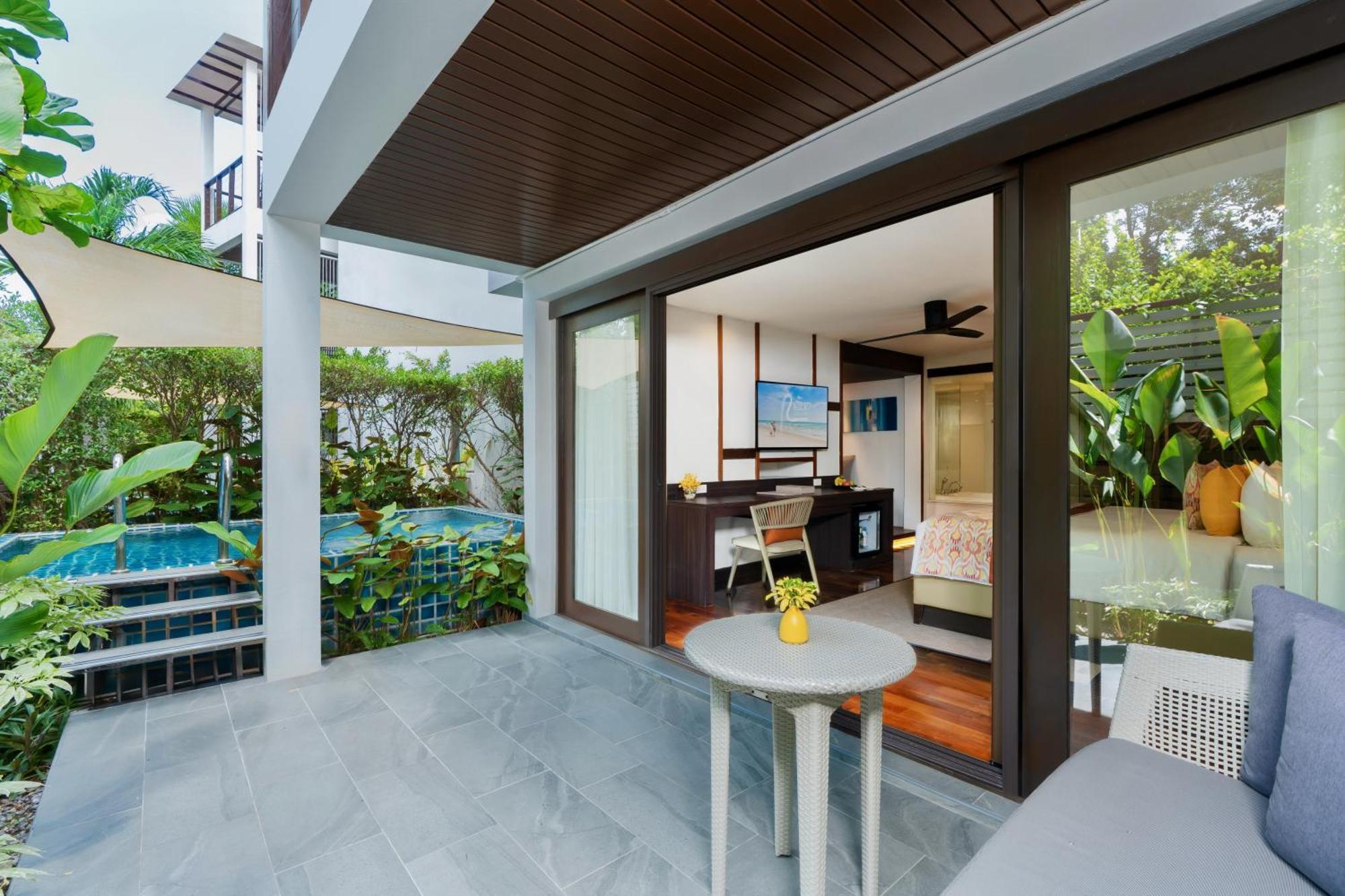Zen Jacuzzi Pool Terrace