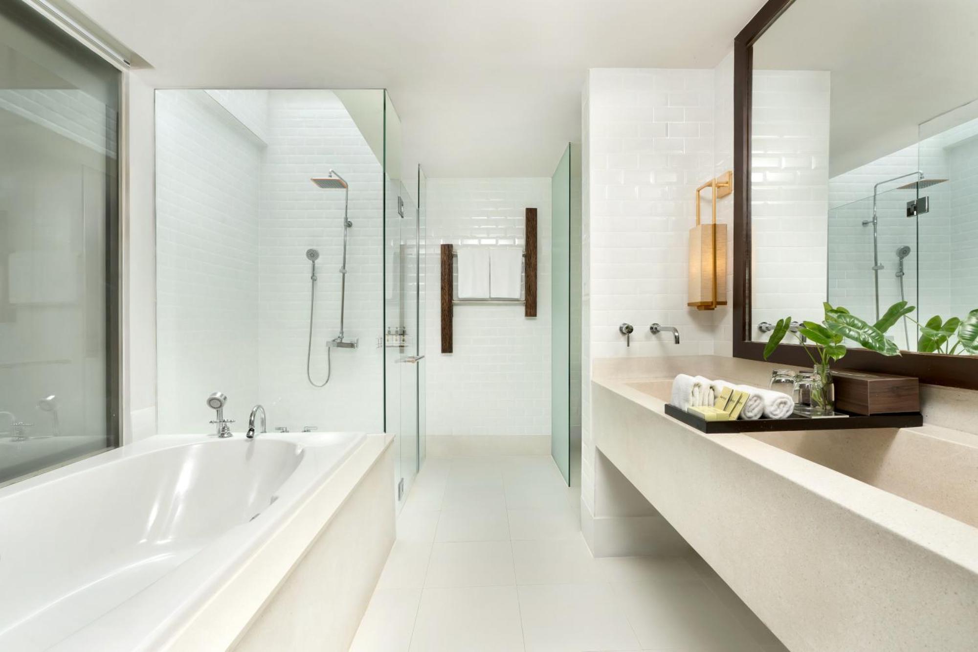 Pearl Suite