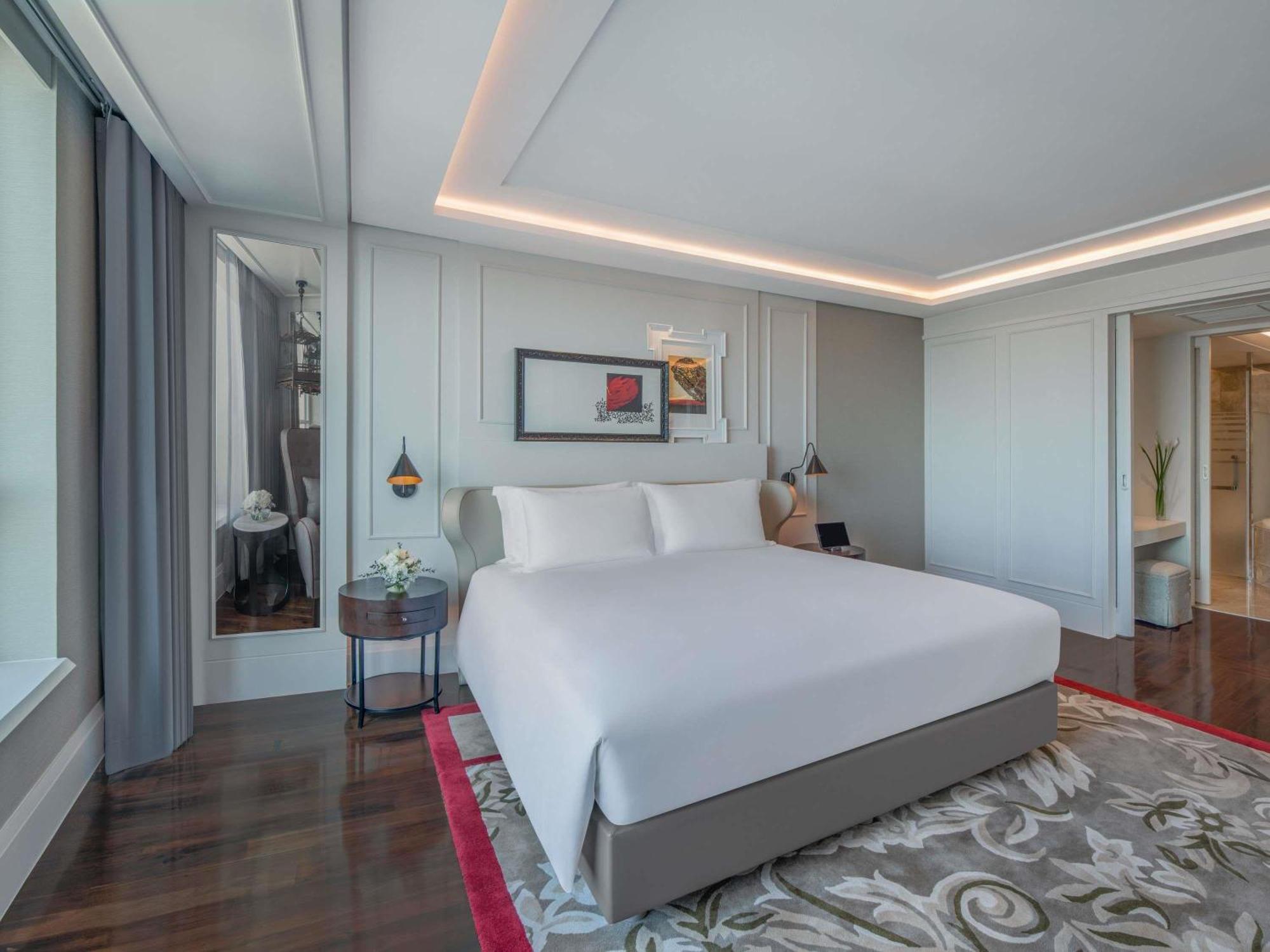 Prestige King Suite Club Millesime Access