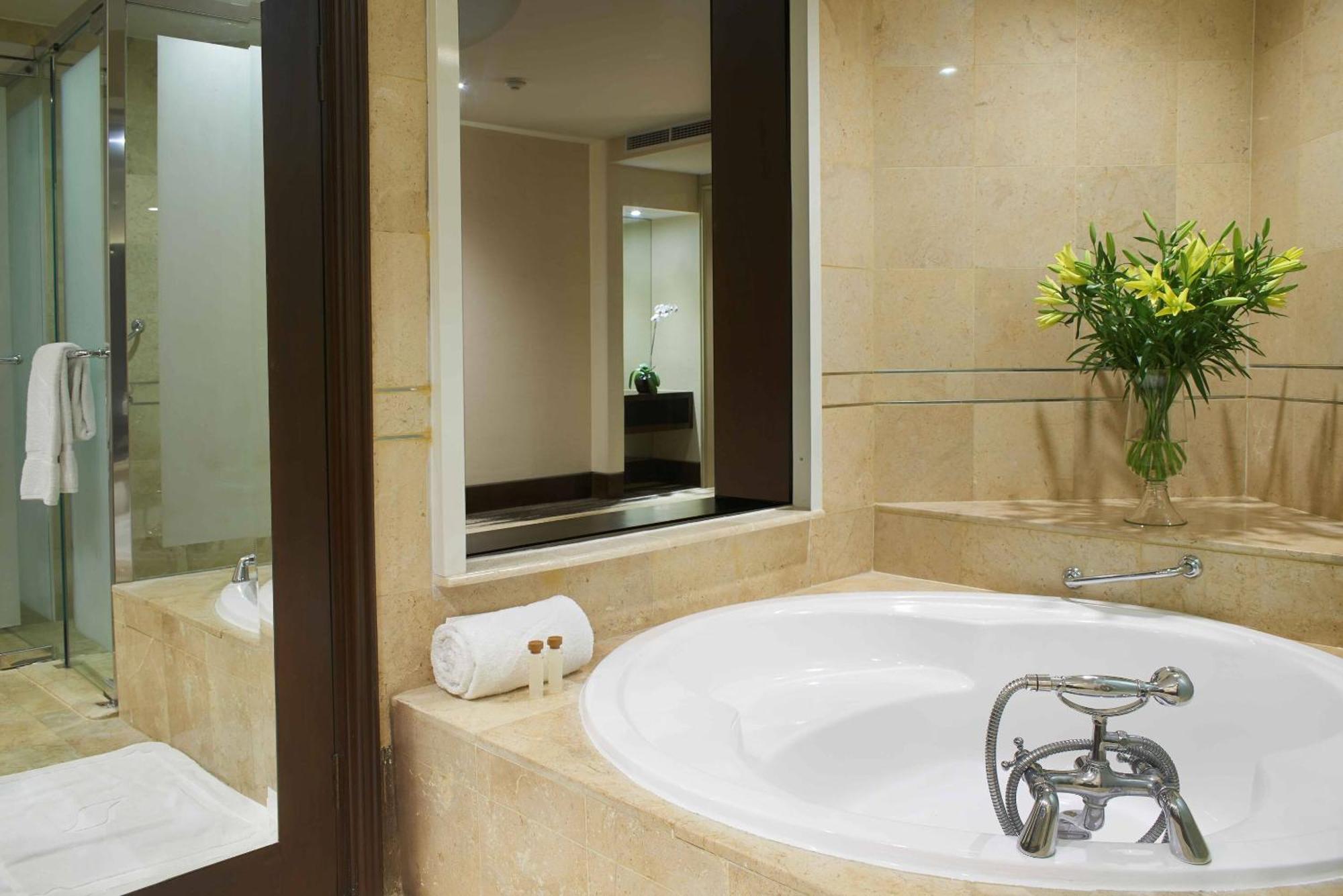 Grand Premium Executive Lounge