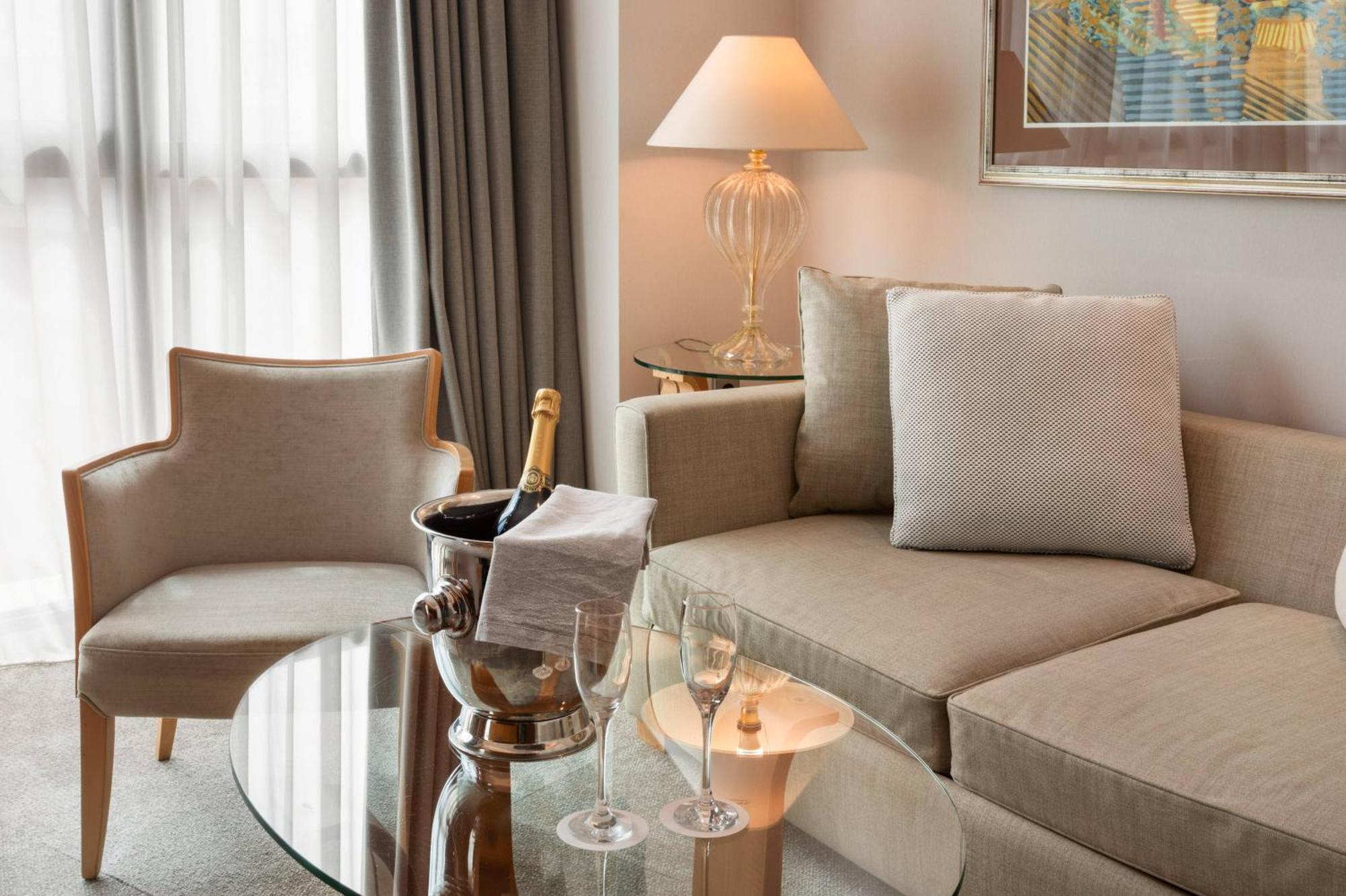 Executive Junior Suite