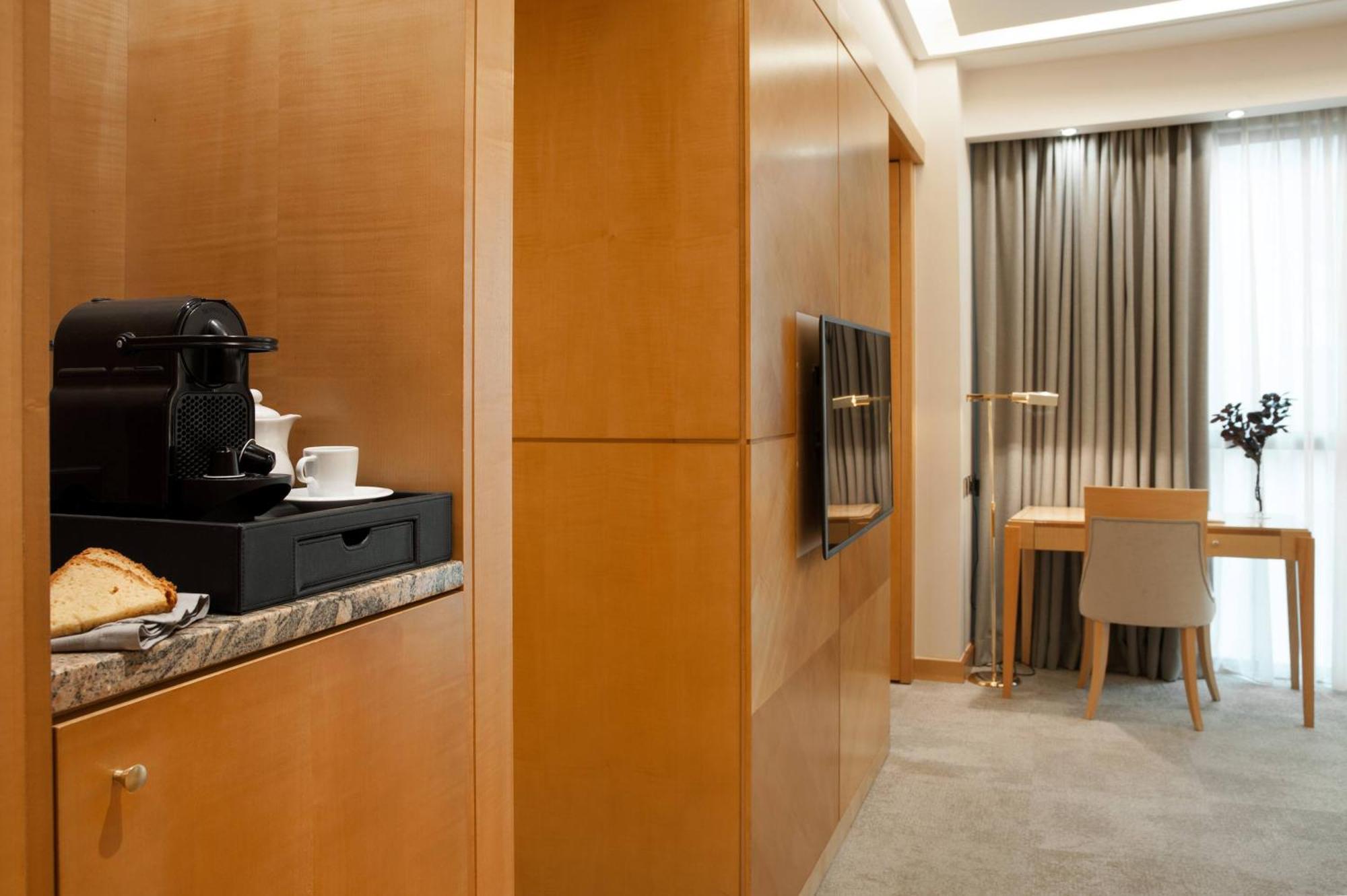 Executive Junior Suite