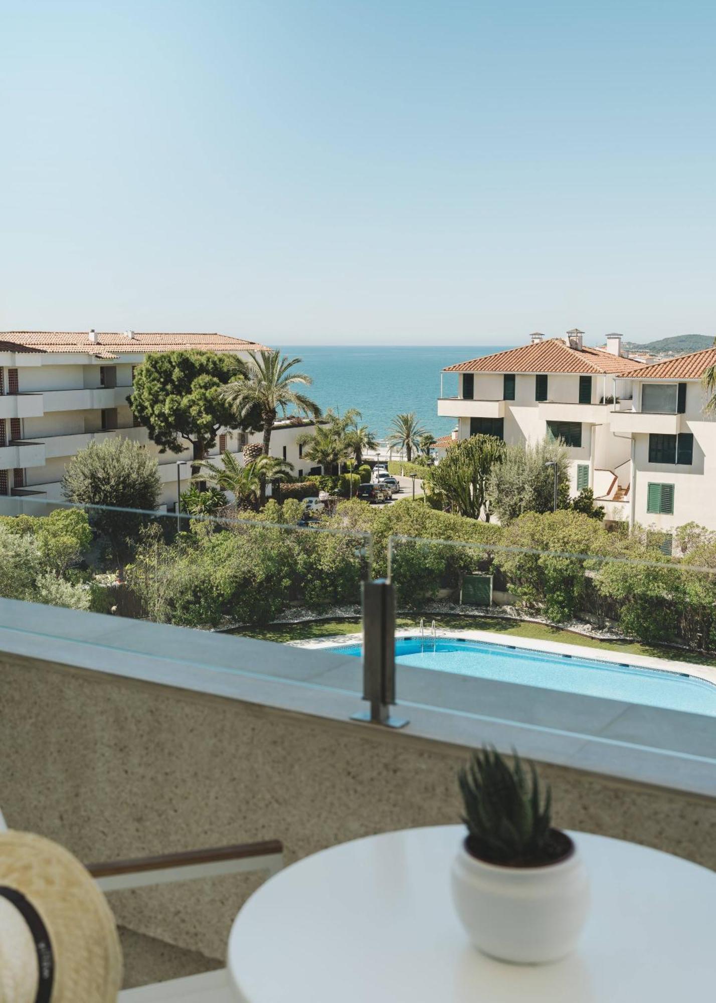 Melia Room Pool View