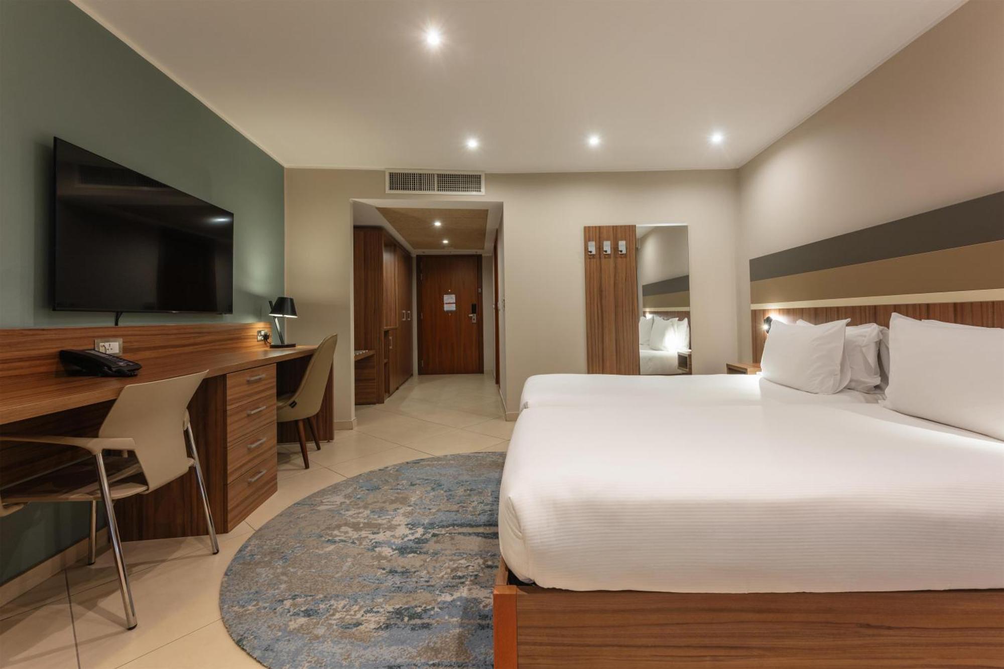 Twin Room Mobility Access