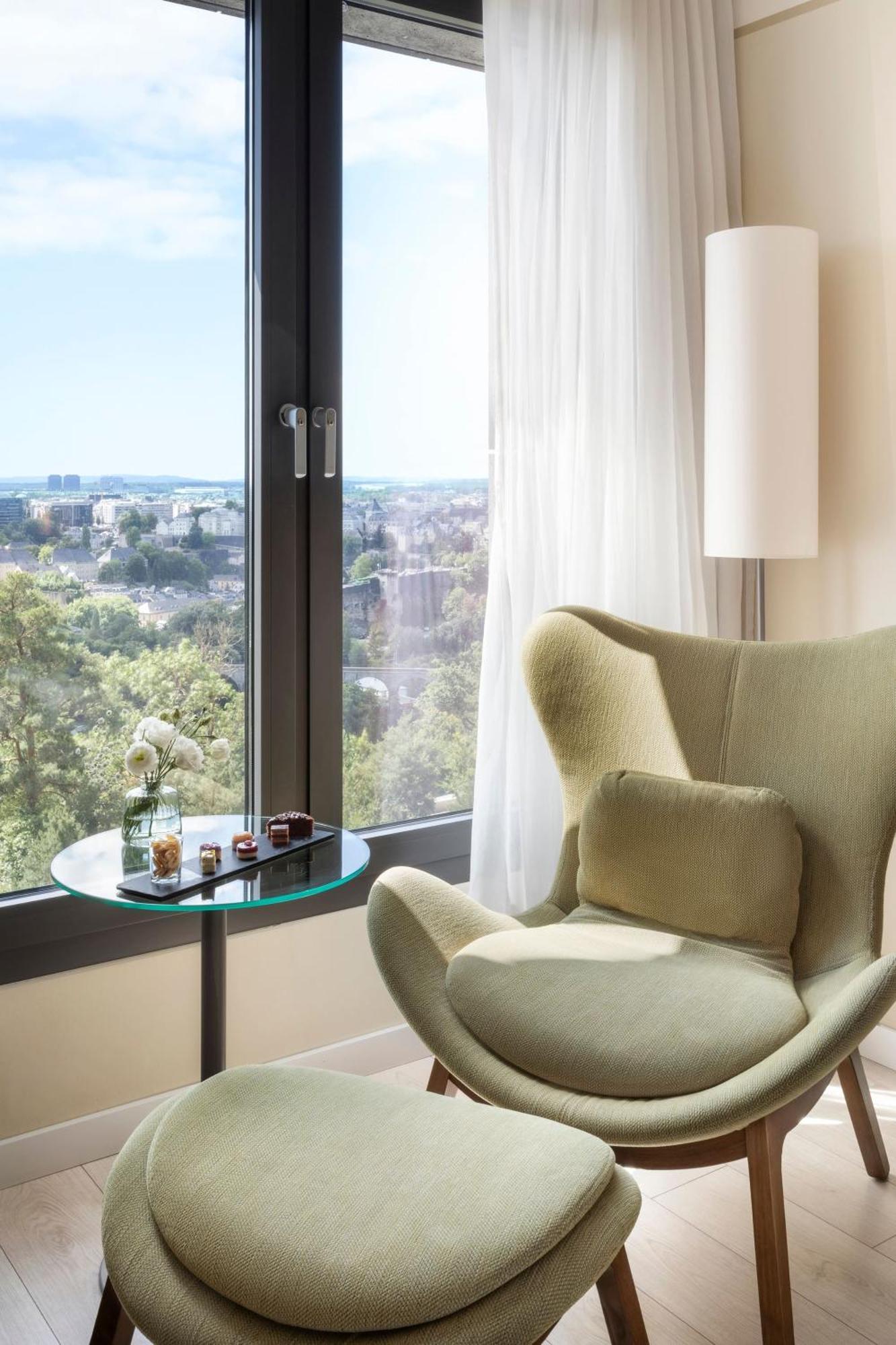 The Level Room City View Executive Lounge Access