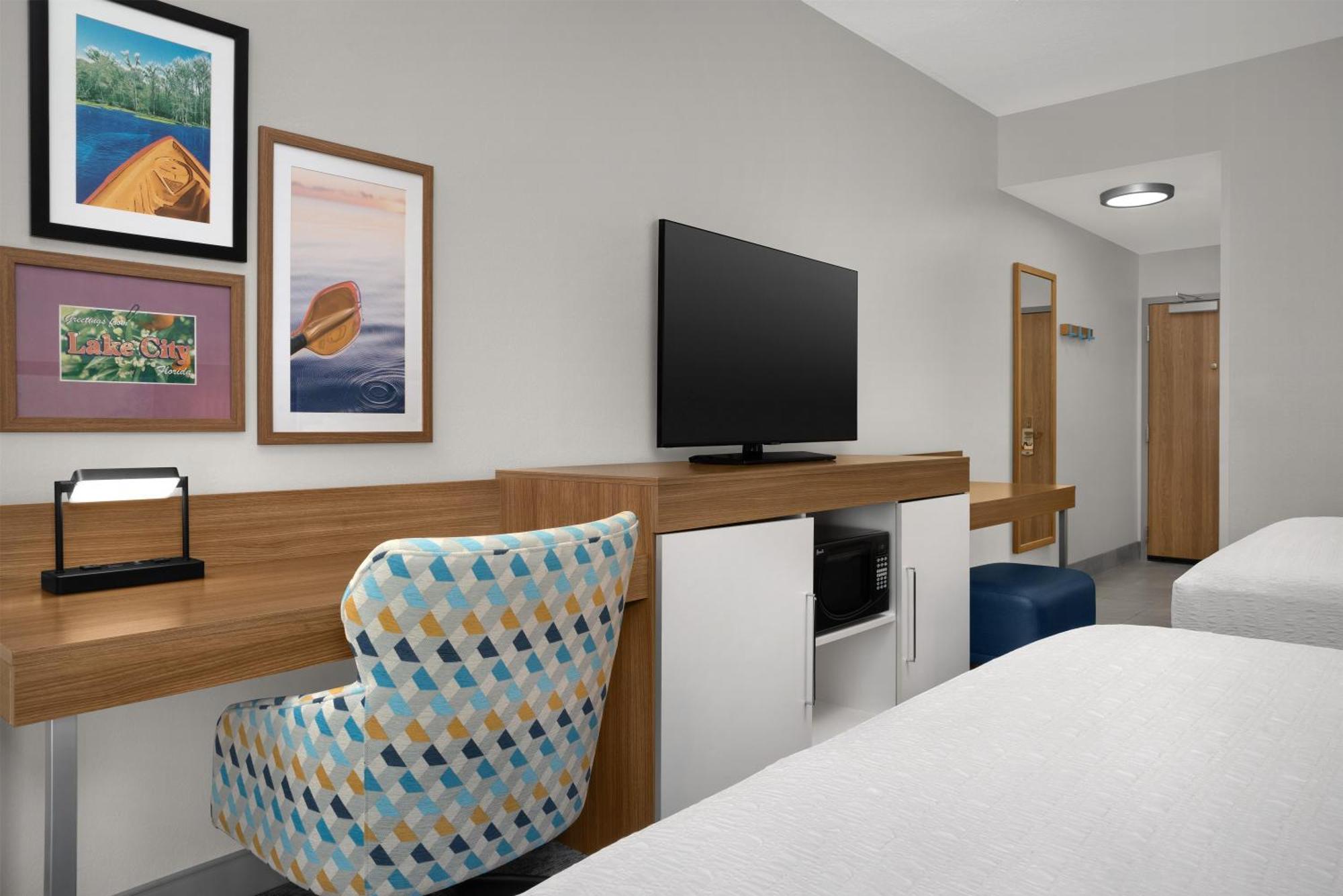 Room Two Queen Beds Non-Smoking