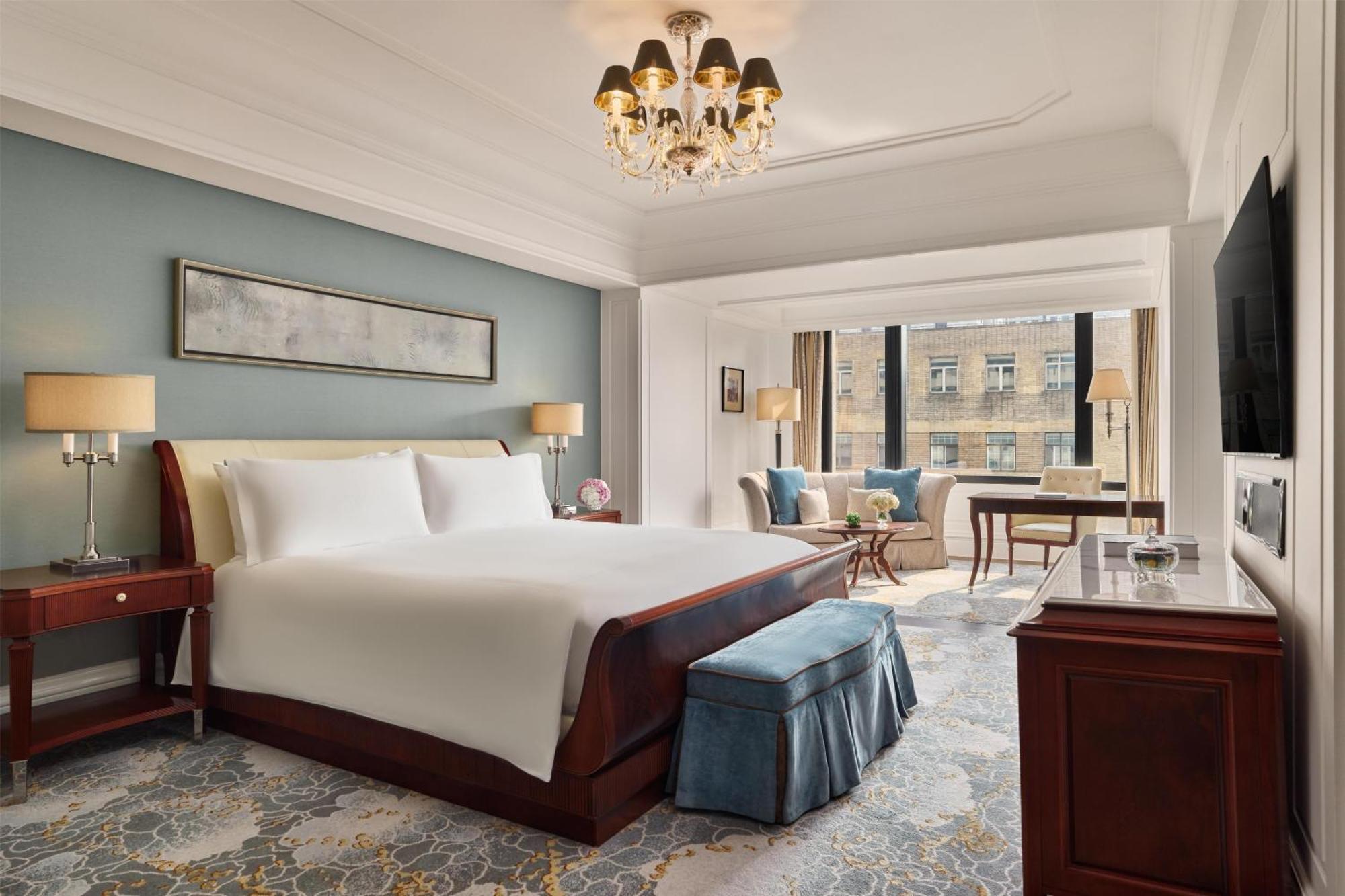 Deluxe King Room