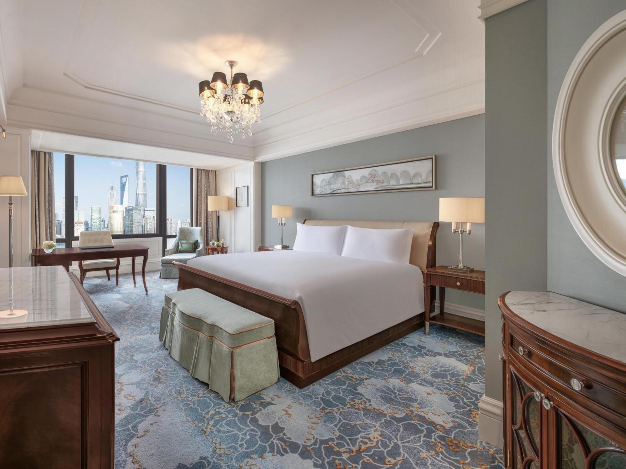 Deluxe King Room View