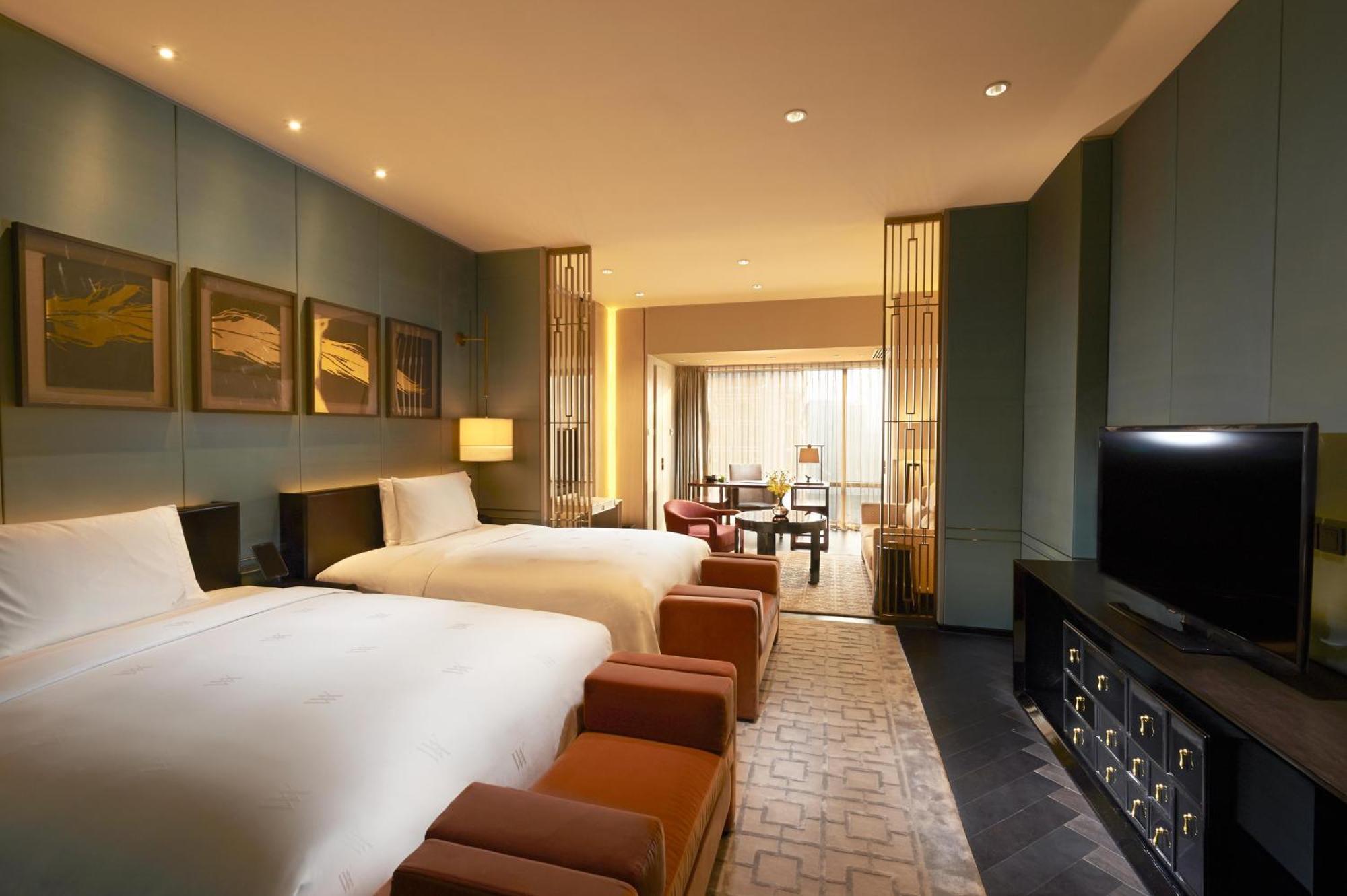 Premier Queen Room Two Queen Beds