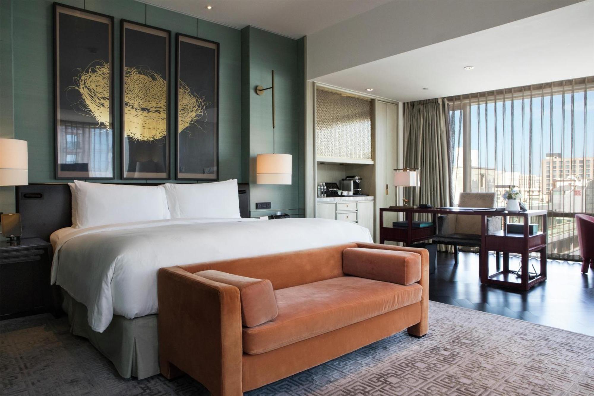 Premier King Room Panoramic View