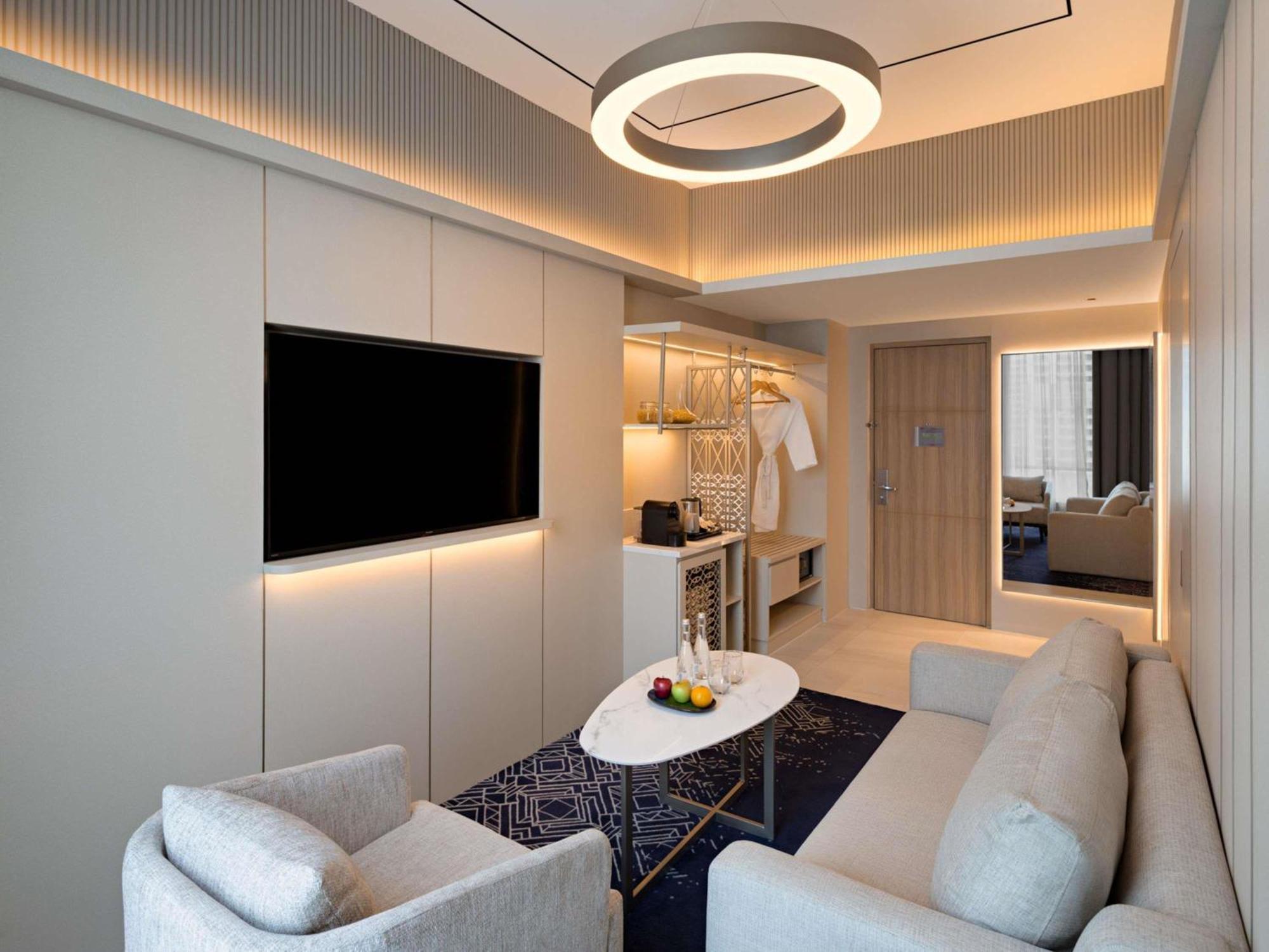 Suite City View