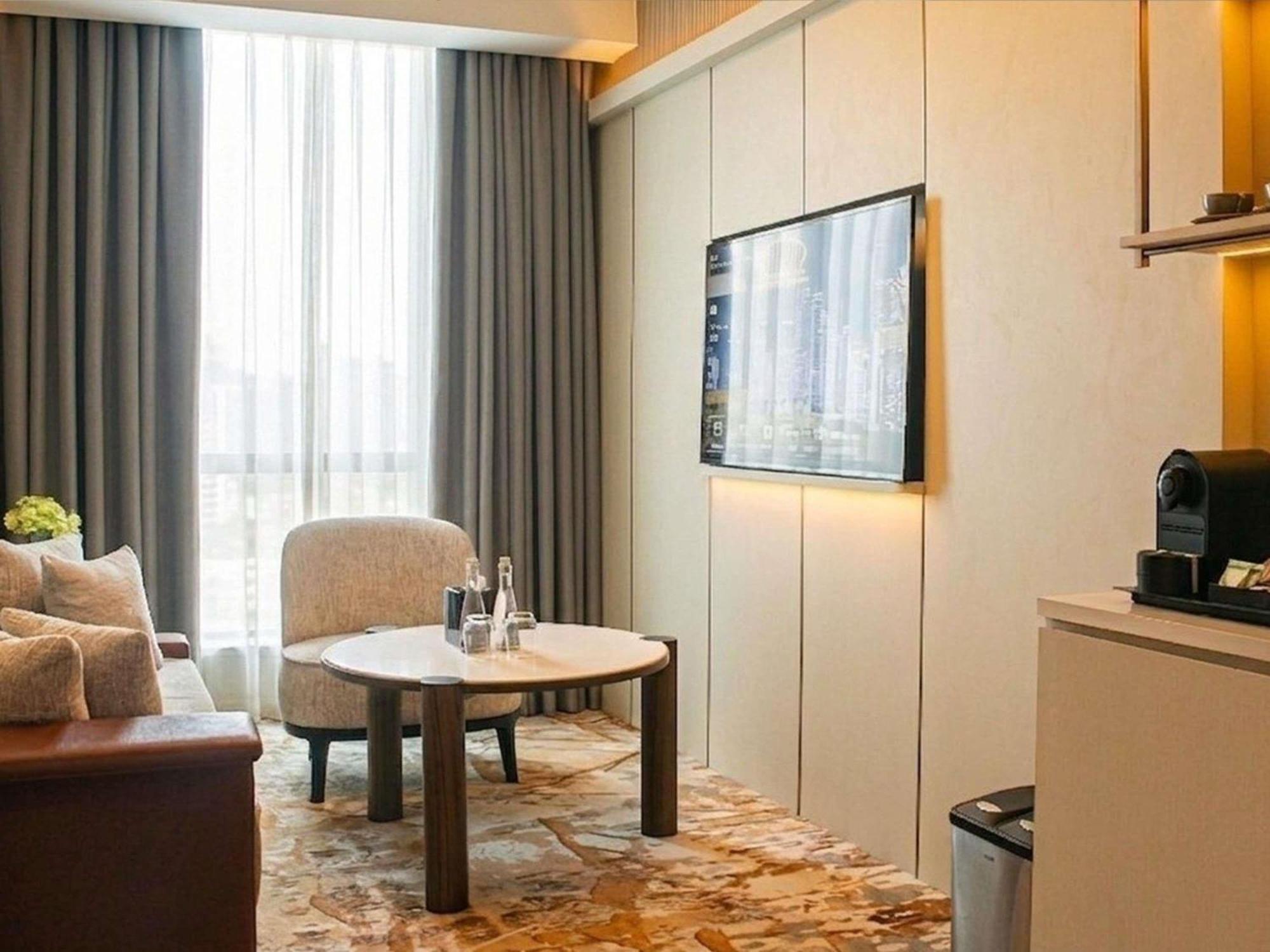 Suite City View