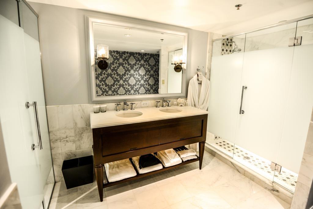 King Suite with Balcony