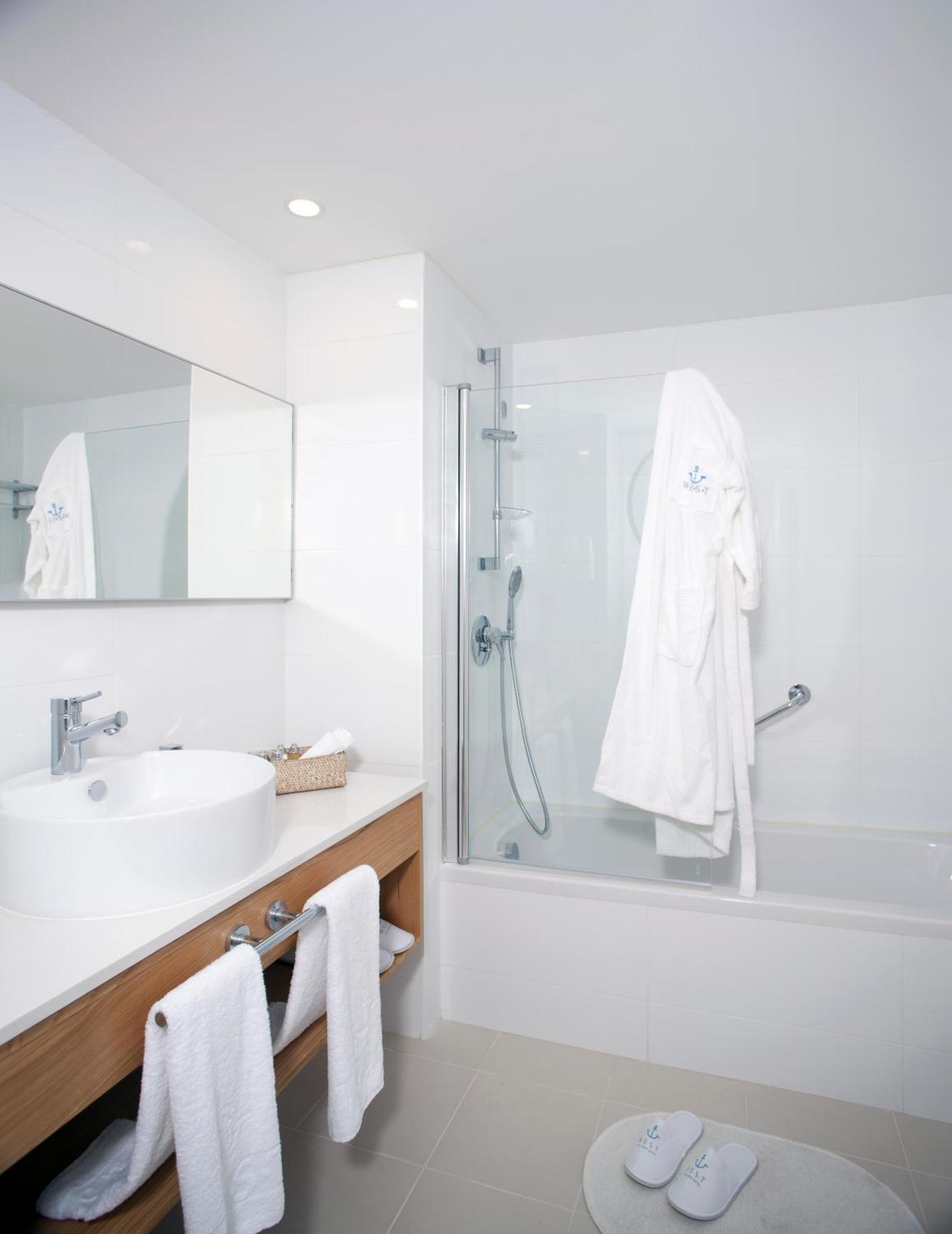 Executive Suite with Sea View