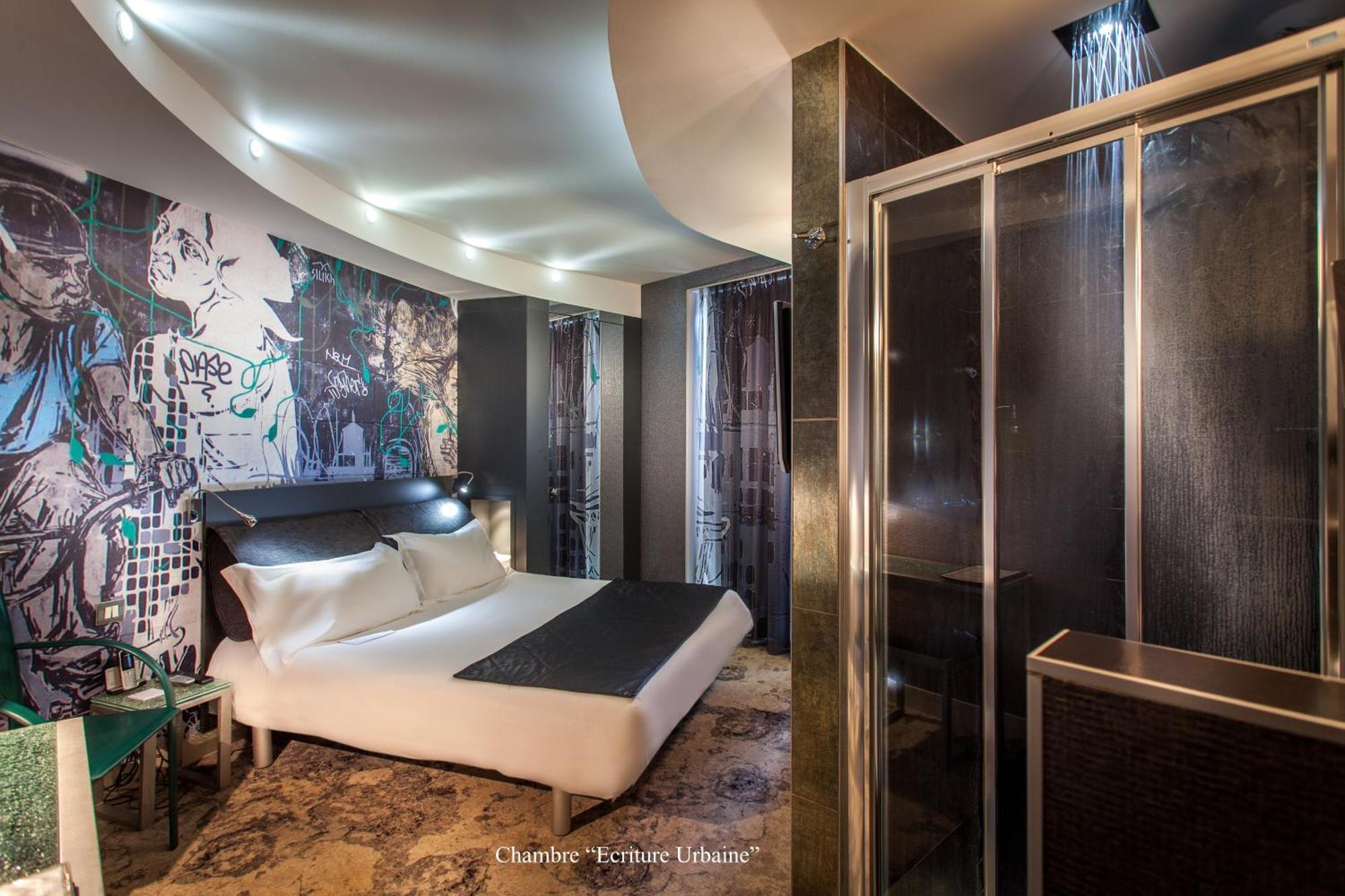 Superior Double Room with Massaging-Jet Shower