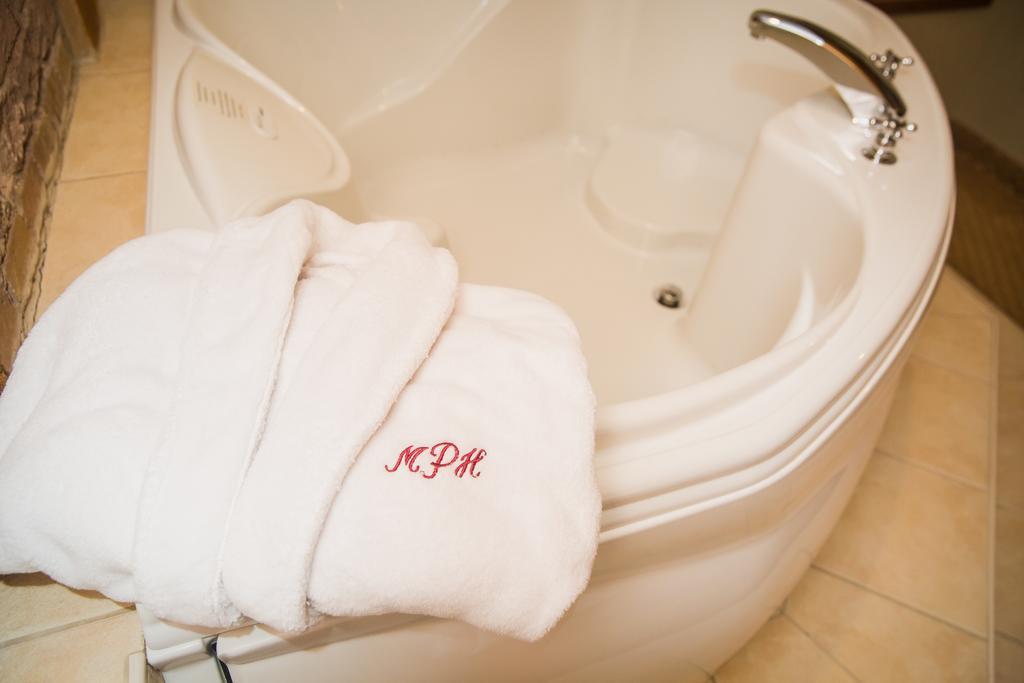 Executive King Room,194308246:JPEG