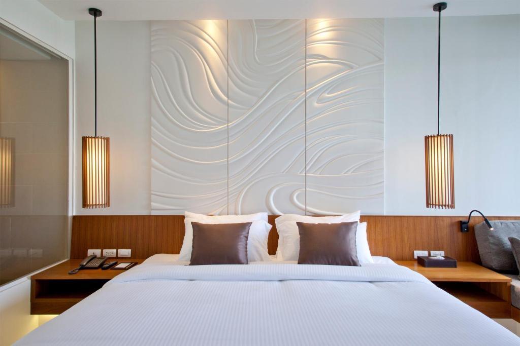 Double or Twin Room Pool View