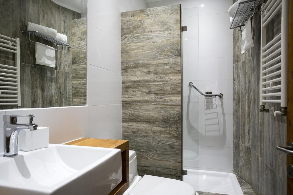 Standard  Double Room,217976360:JPEG