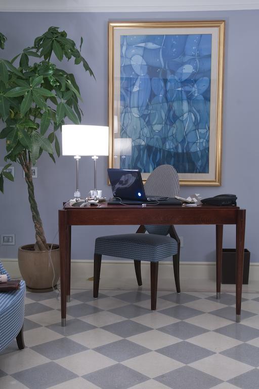 Family Queen Room