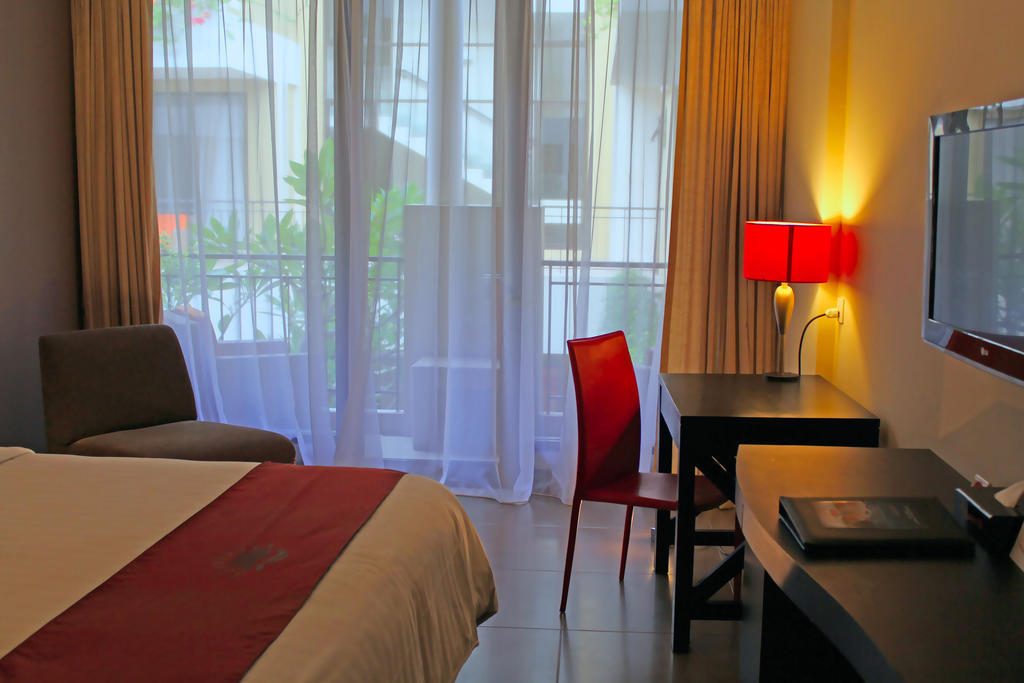 Deluxe Doppel-/Zweibettzimmer mit Balkon